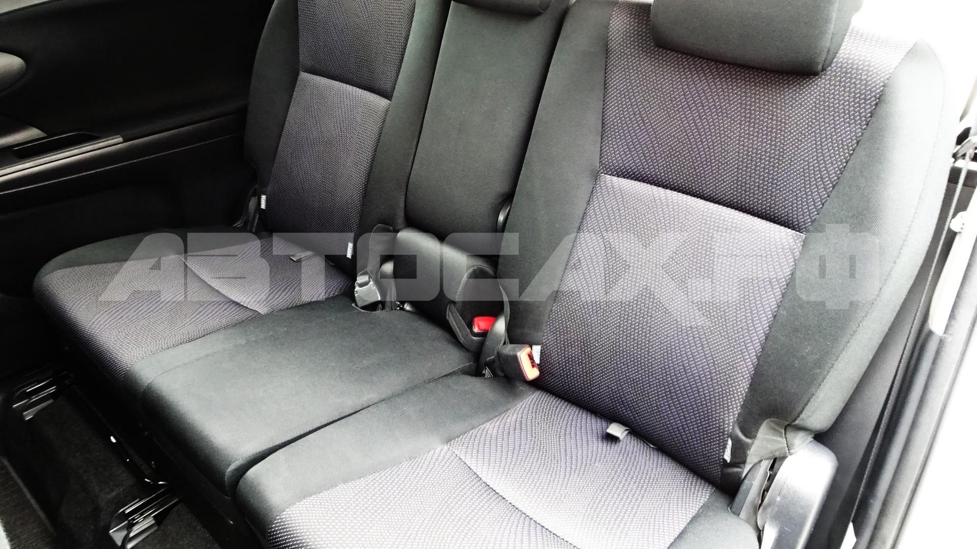 Toyota Wish 2016, Минивэн — фото 17