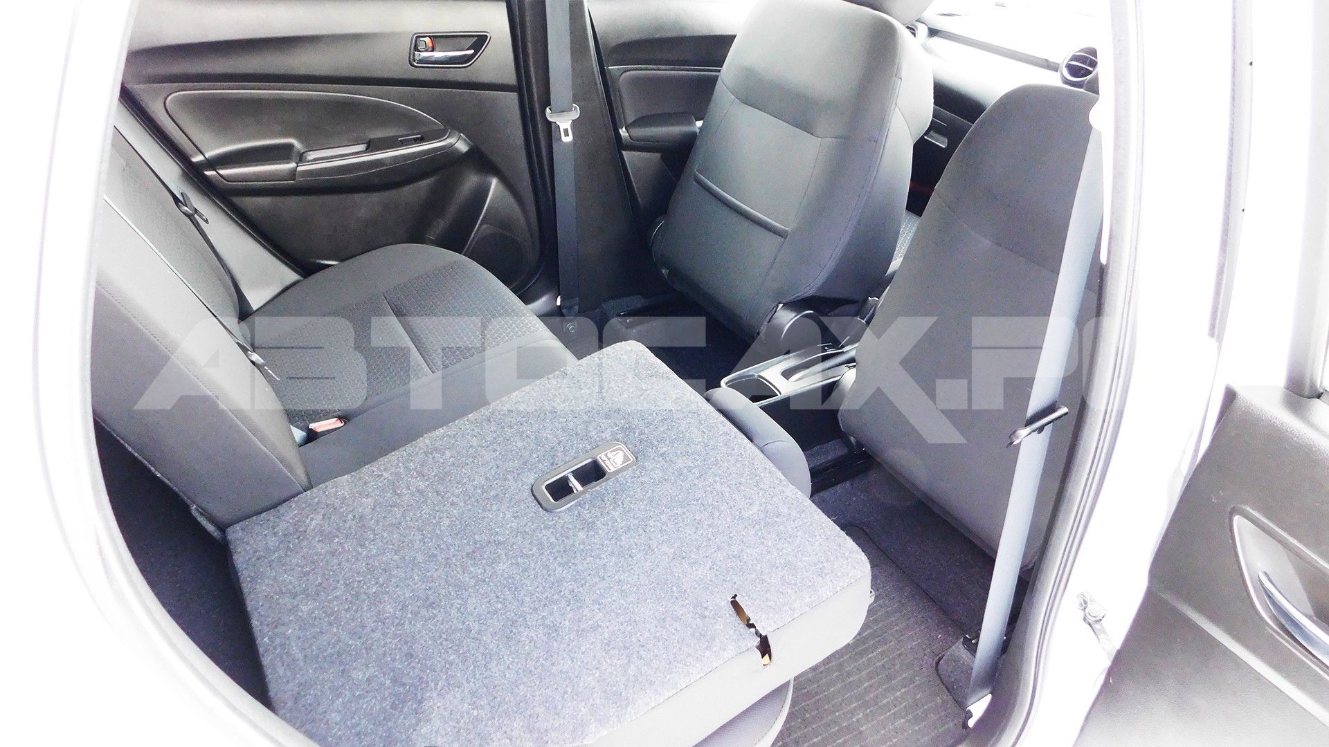 Suzuki Swift 2022, Хэтчбек — фото 16