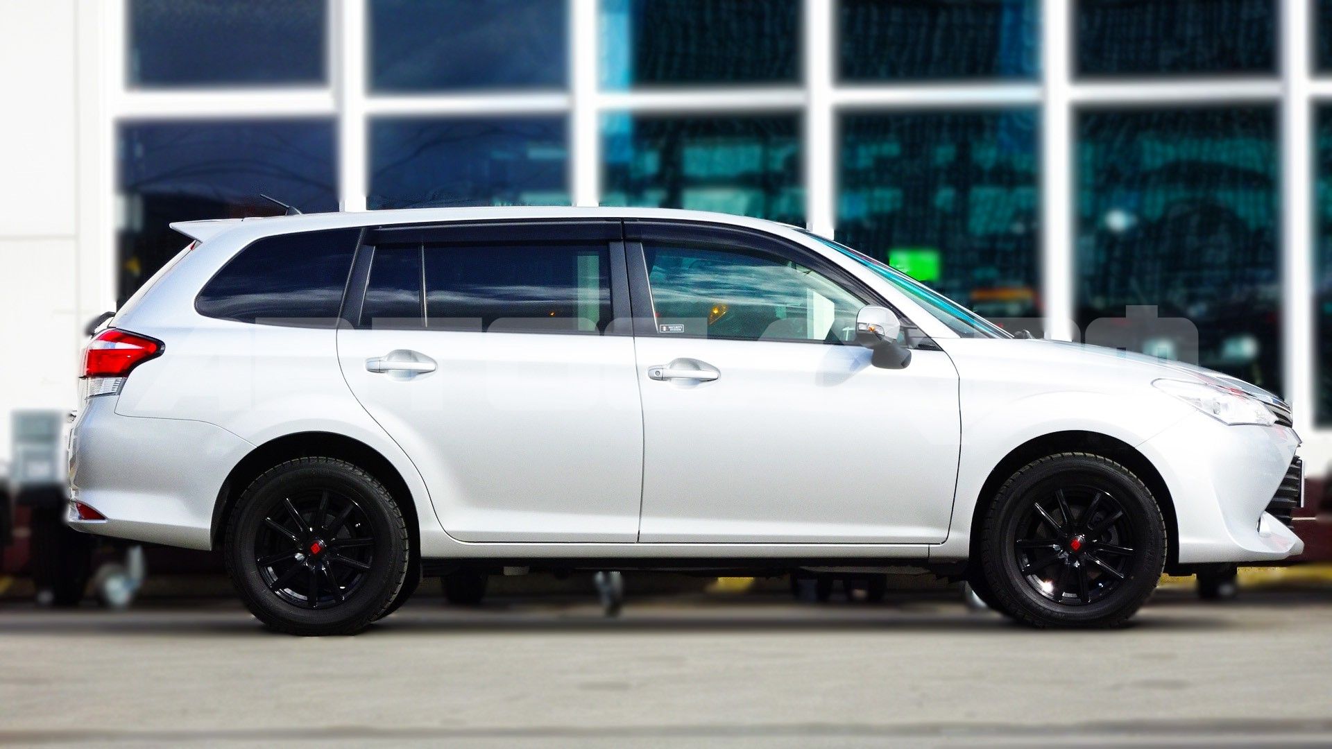 Toyota Corolla Fielder 2016, Универсал — фото 6