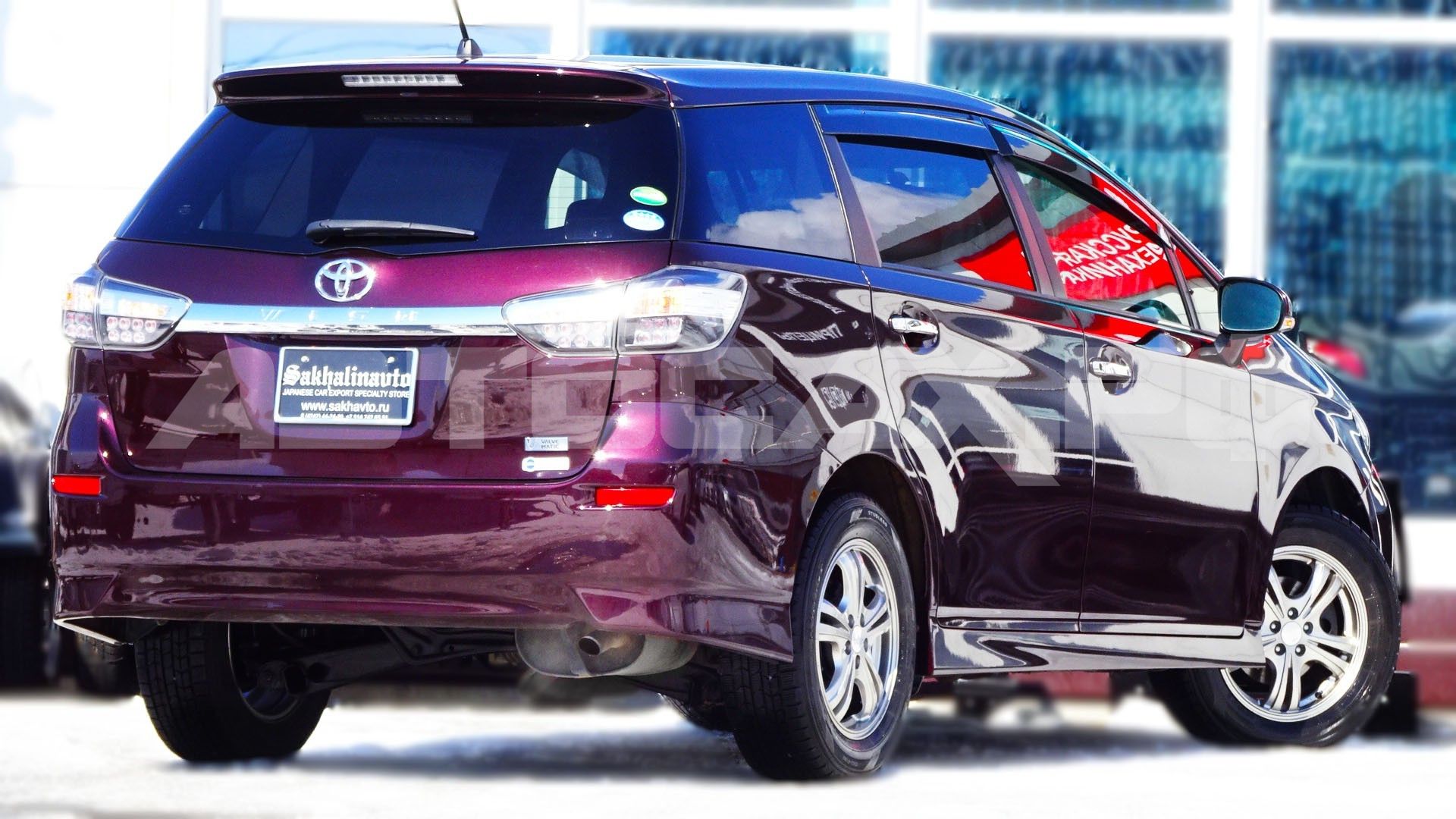 Toyota Wish 2017, Минивэн — фото 3