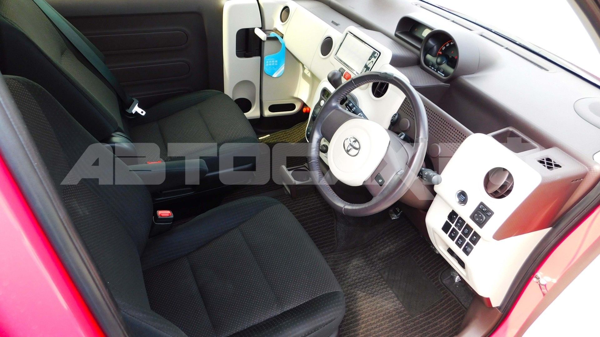 Toyota Porte 2015, Хэтчбек — фото 9