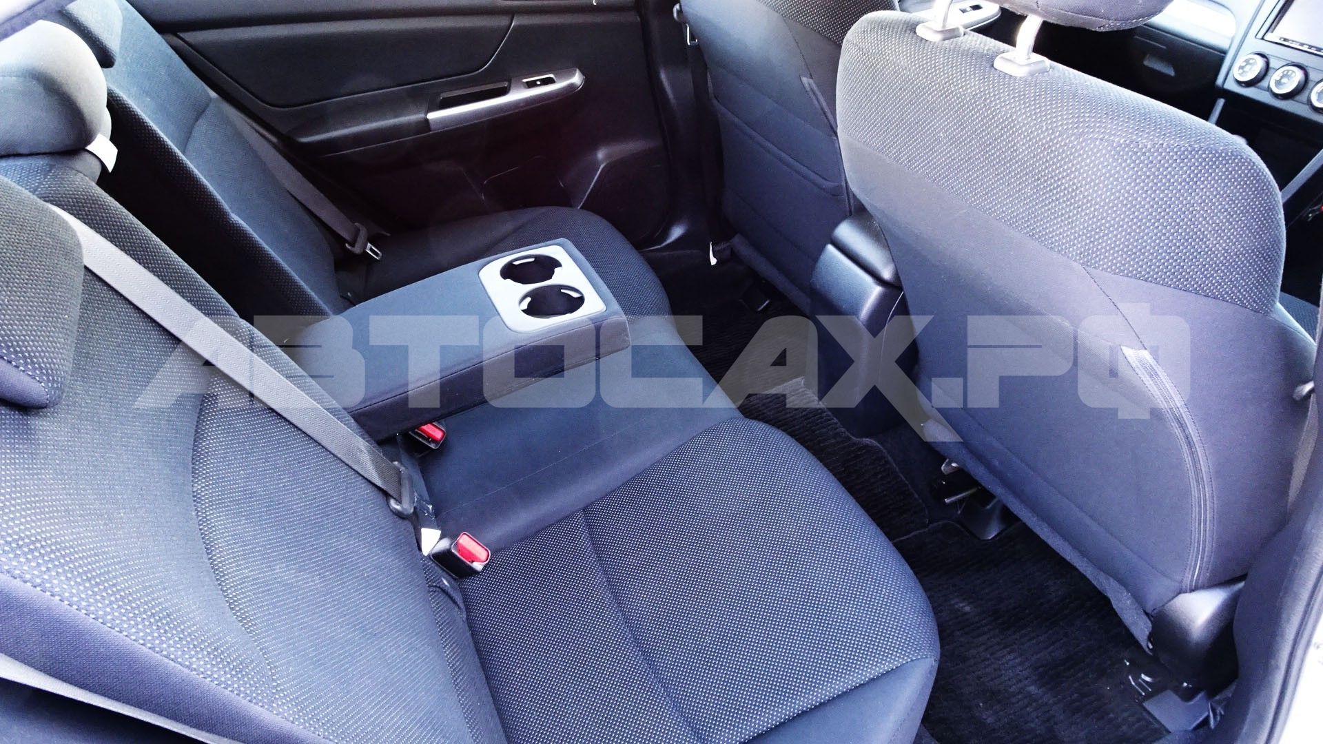 Subaru Impreza G4 2016, Седан — фото 13