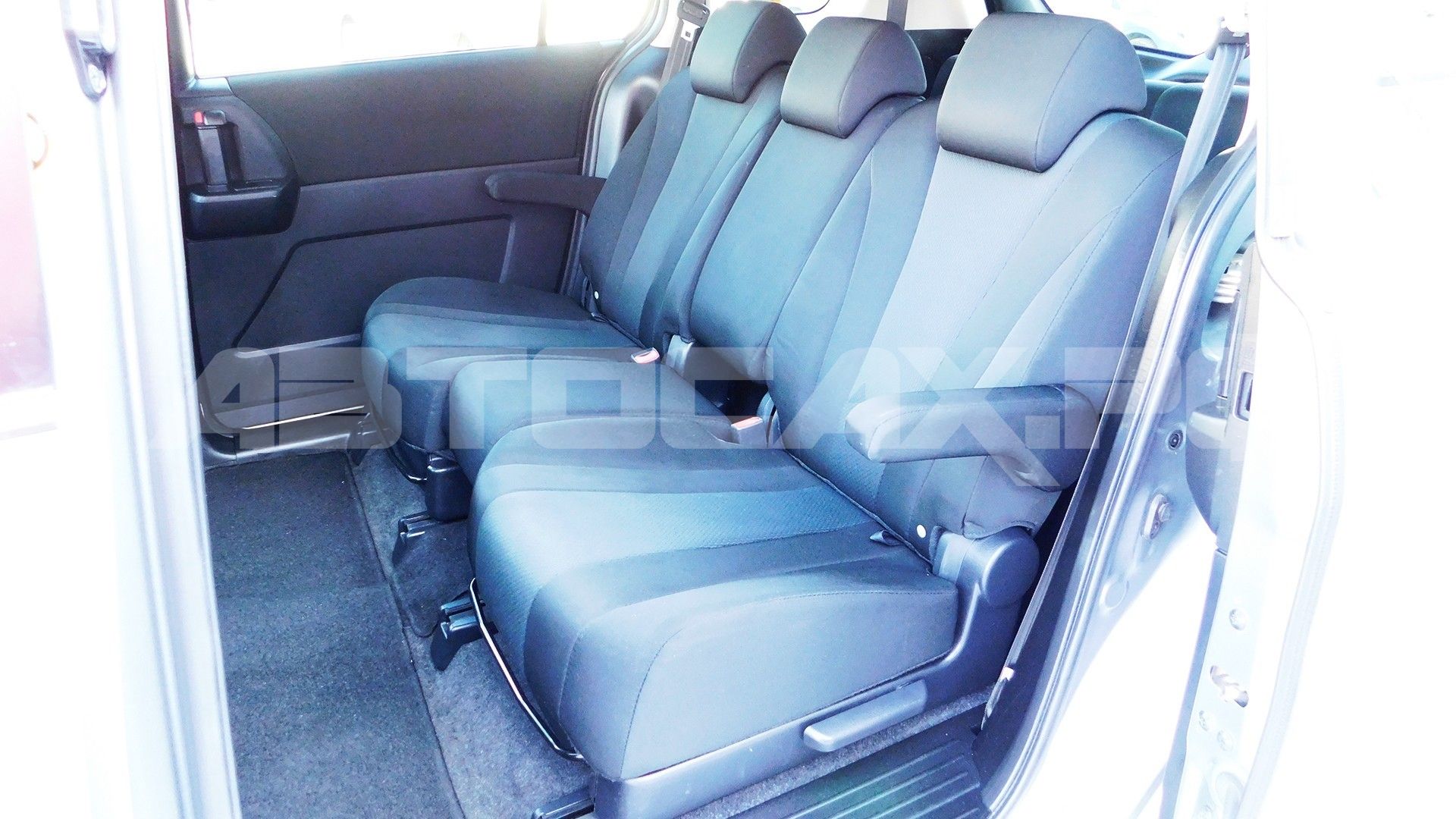 Mazda Premacy 2017, Минивэн — фото 16