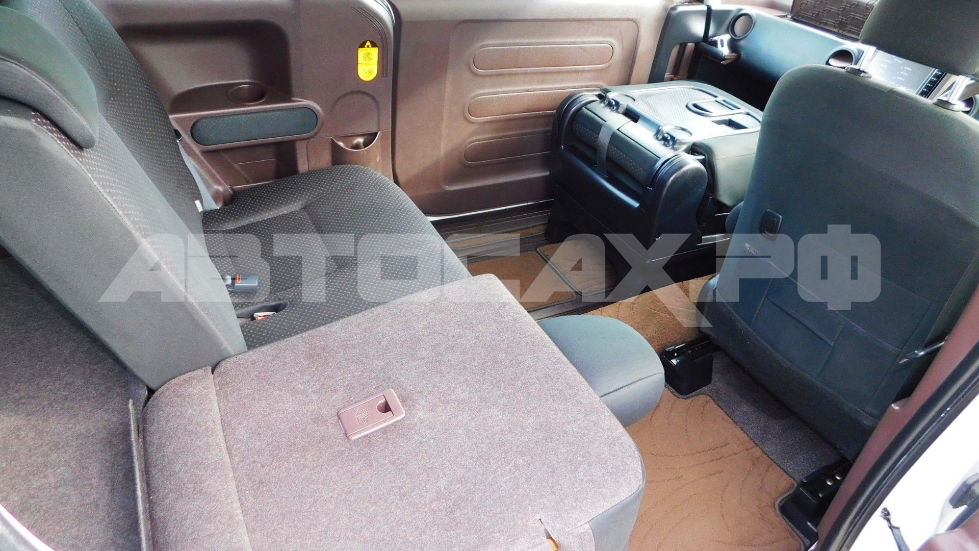 Toyota Porte 2020, Хэтчбек — фото 24