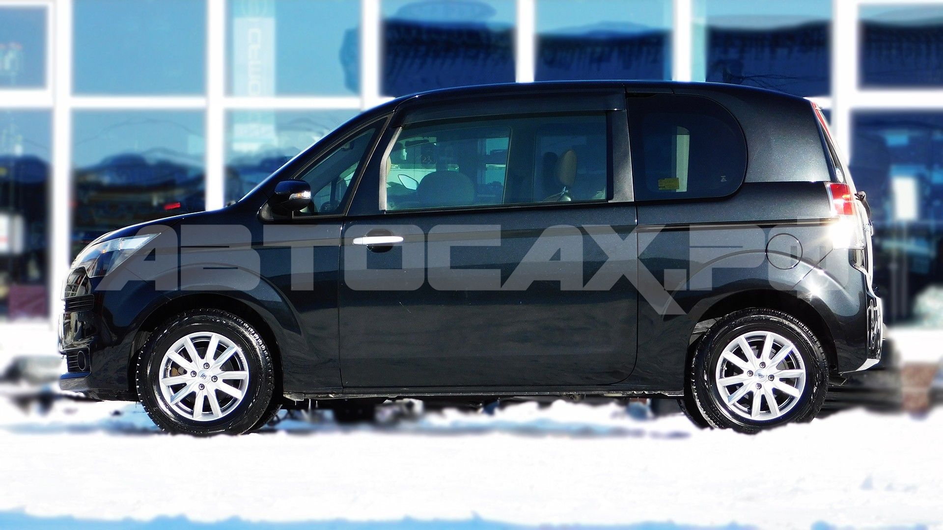 Toyota Spade 2018, Хэтчбек — фото 7