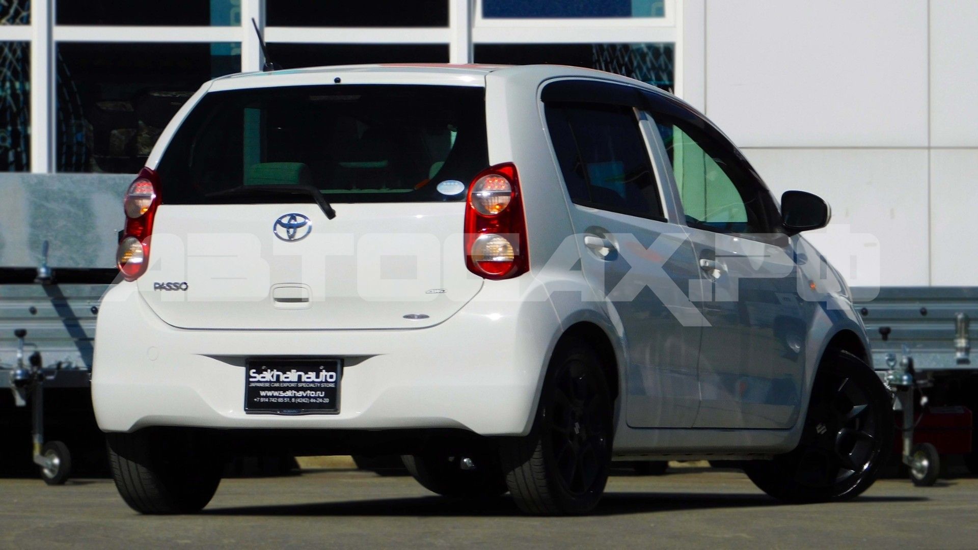 Toyota Passo 2015, Хэтчбек — фото 3