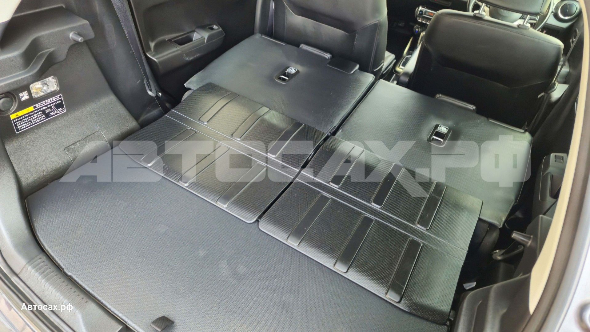 Suzuki Ignis 2022, Кроссовер — фото 19