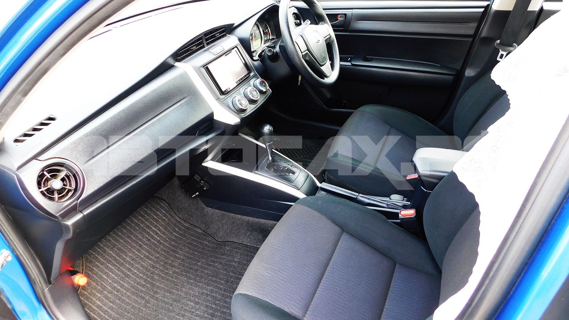 Toyota Corolla Fielder 2016, Универсал — фото 7