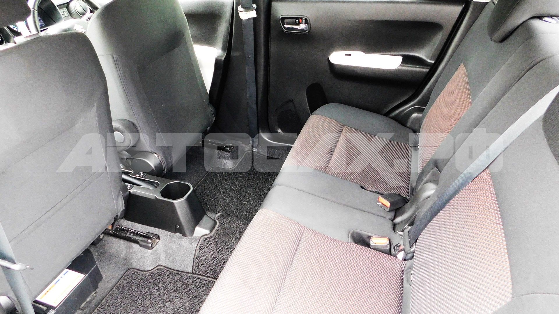 Suzuki Ignis — фото 14