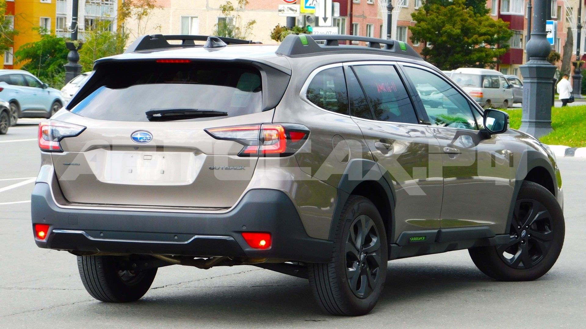 Subaru Outback — фото 6