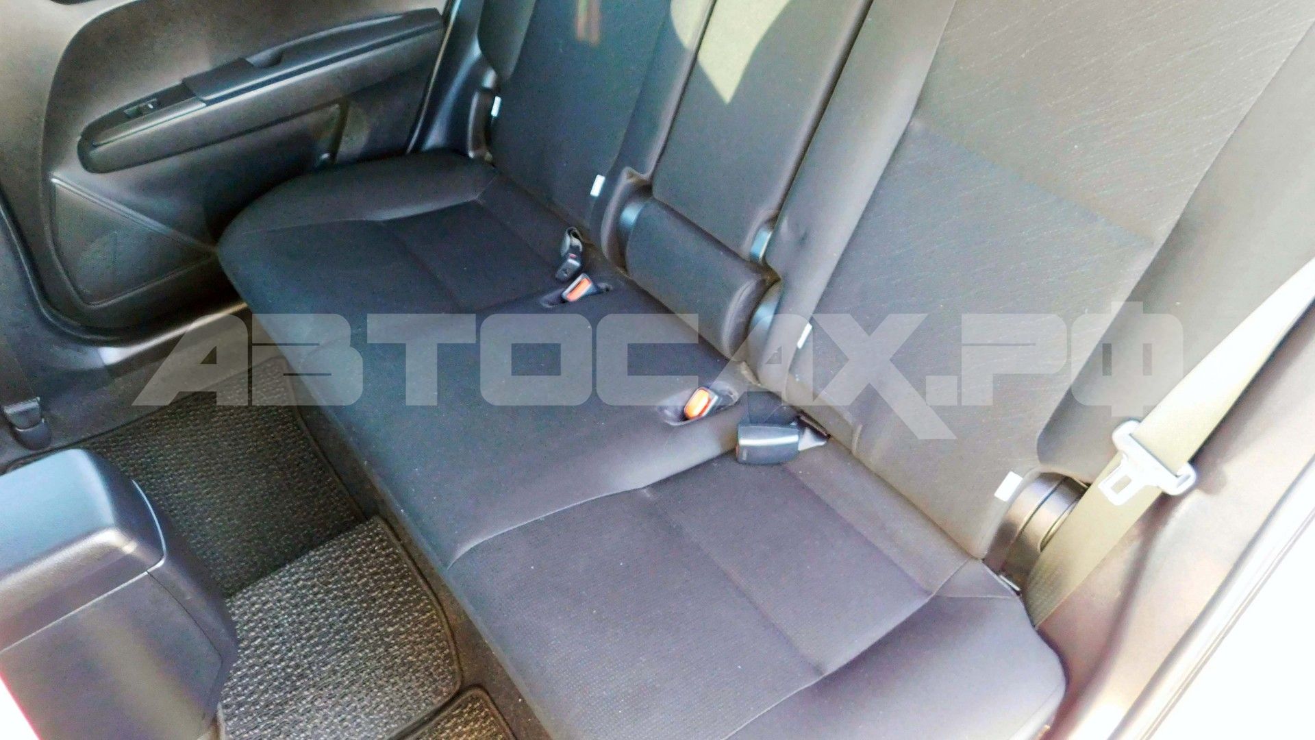 Toyota Corolla Fielder 2022, Универсал — фото 20