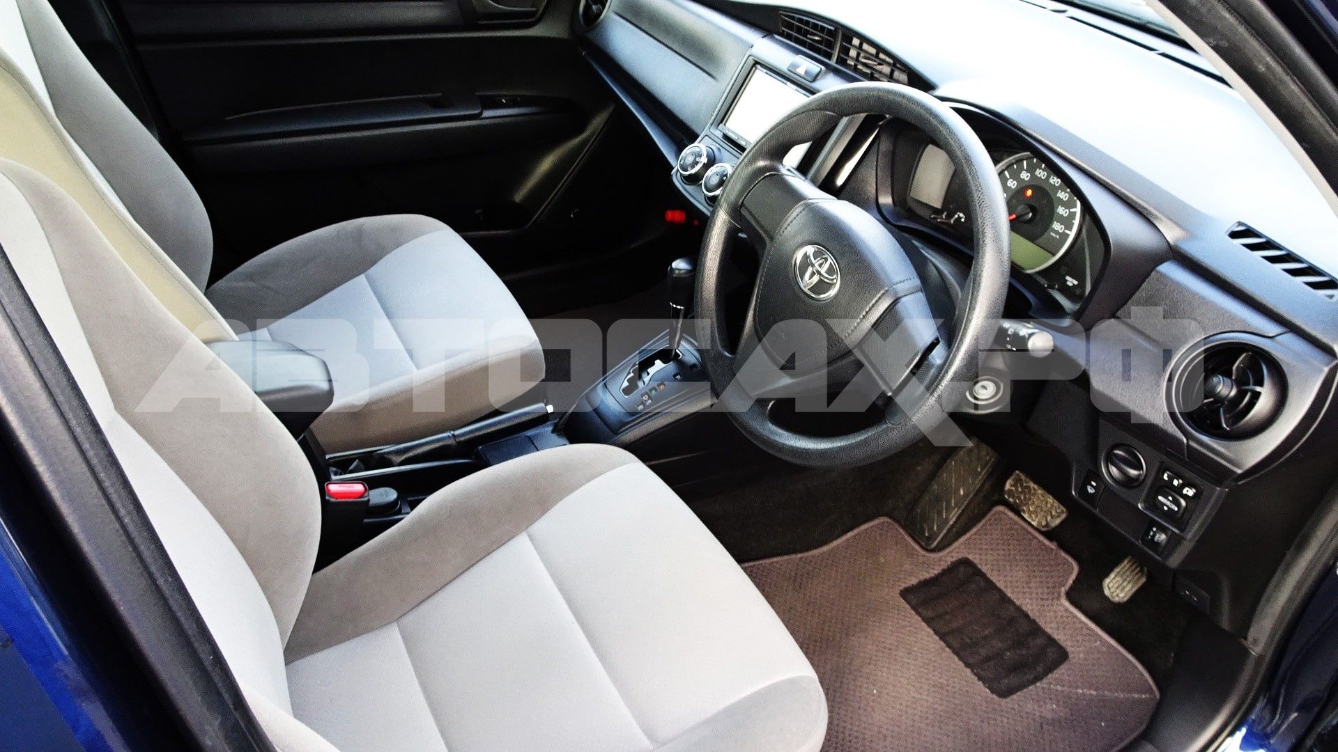 Toyota Corolla Axio 2016, Седан — фото 6