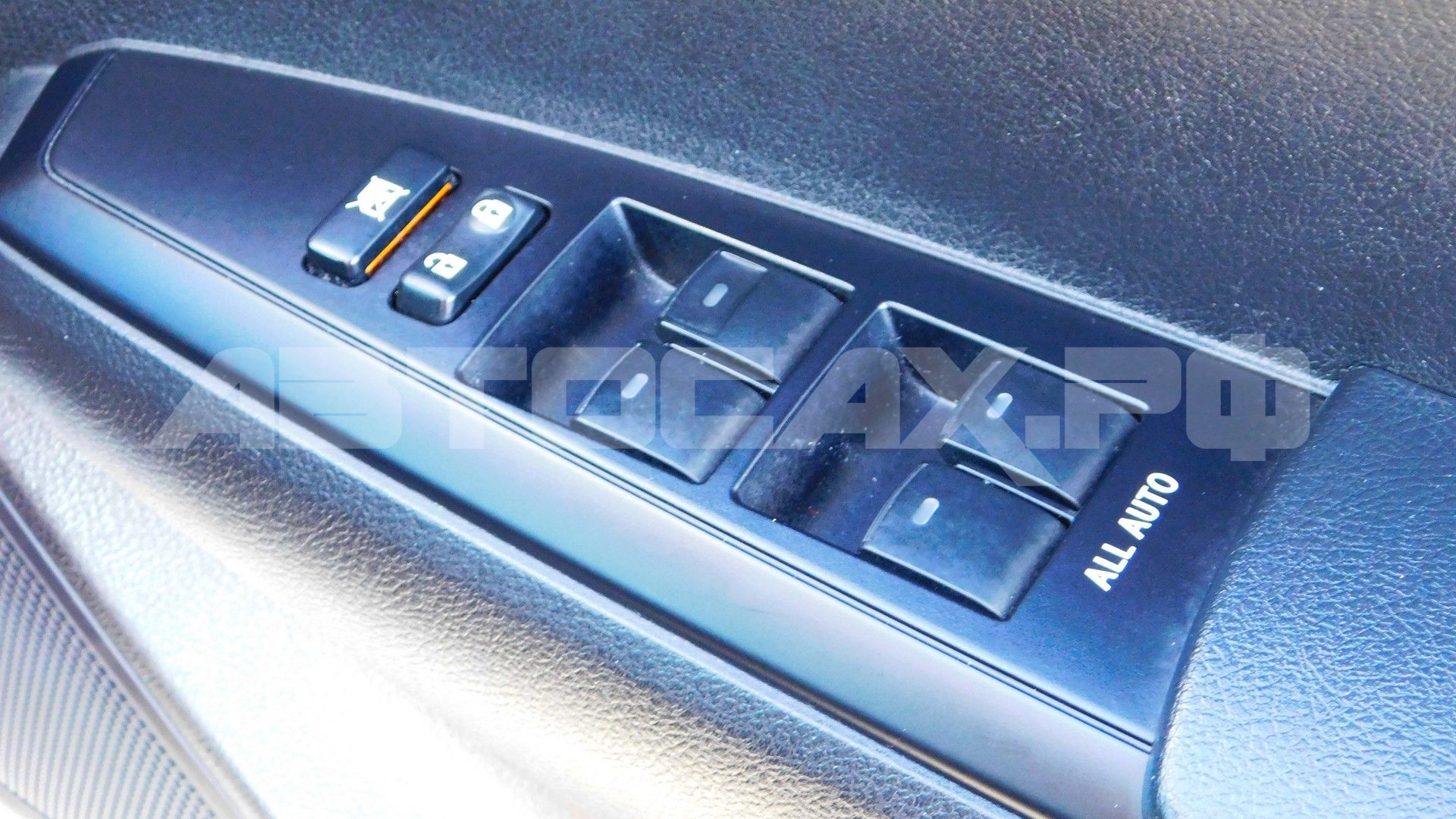 Toyota Corolla Fielder 2022, Универсал — фото 27