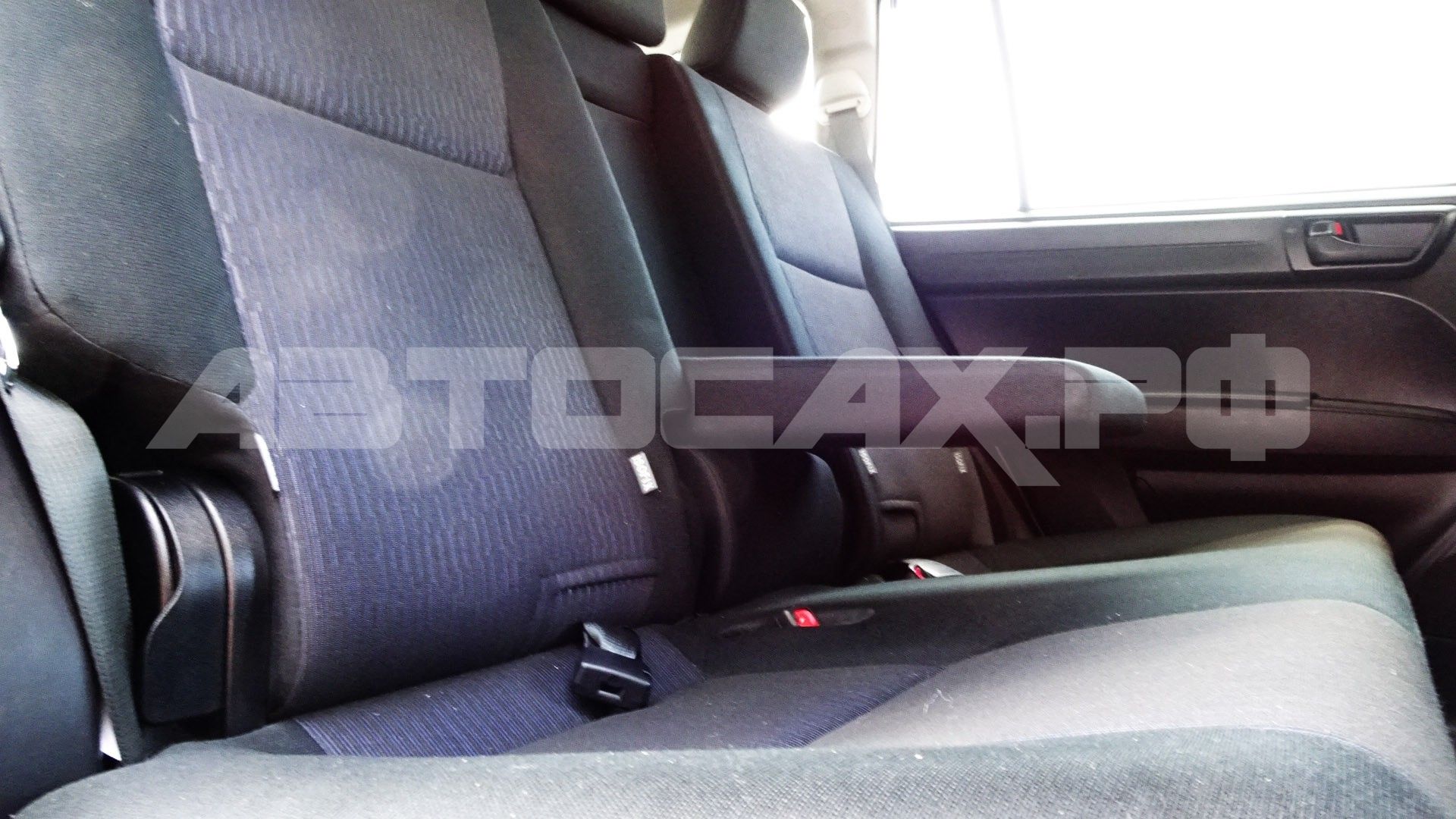 Toyota Corolla Fielder 2016, Универсал — фото 17