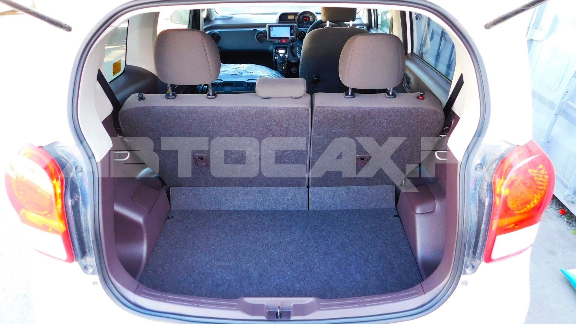 Toyota Porte 2018, Хэтчбек — фото 20