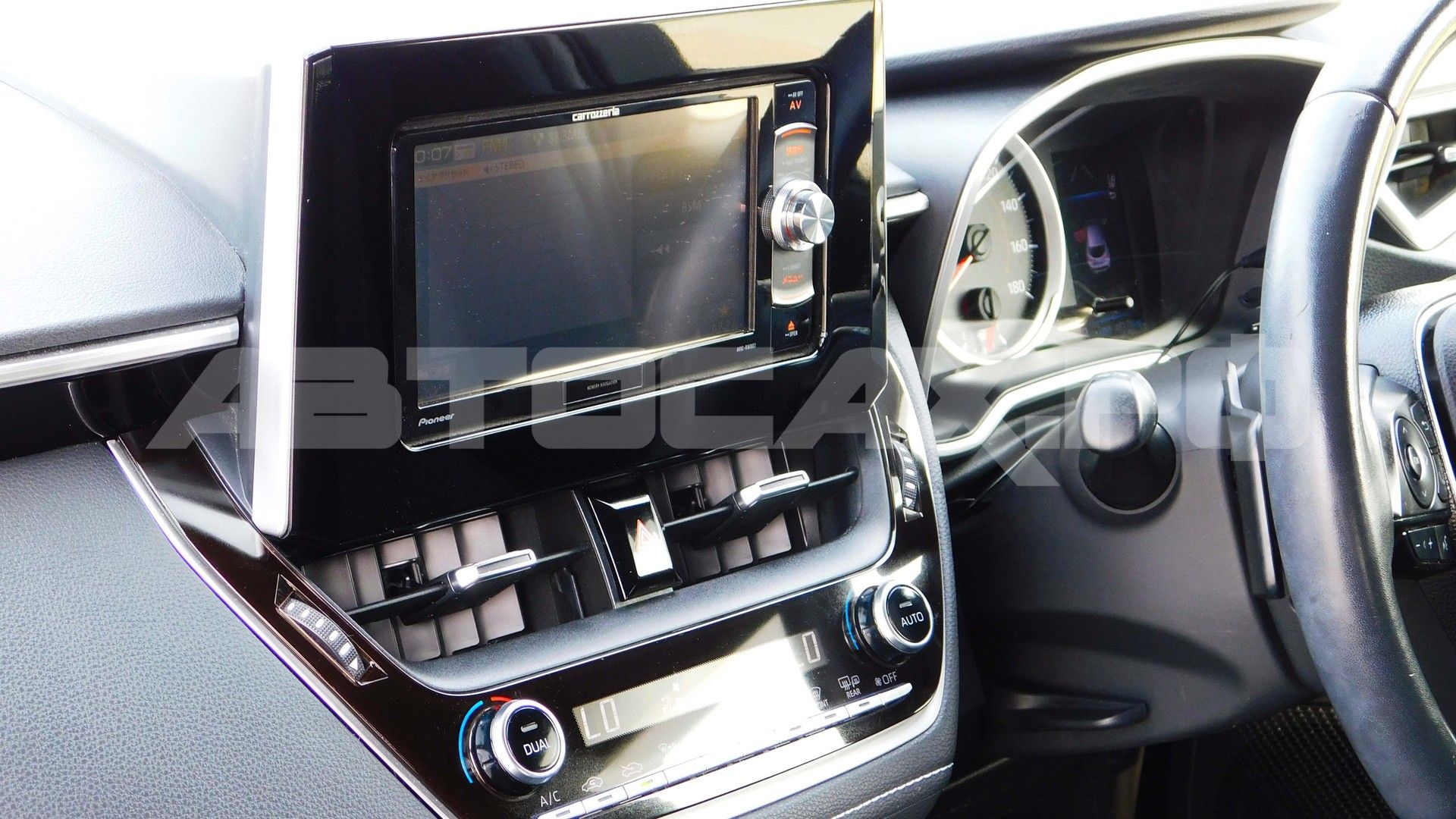 Toyota Corolla Sport 2022, Хэтчбек — фото 33