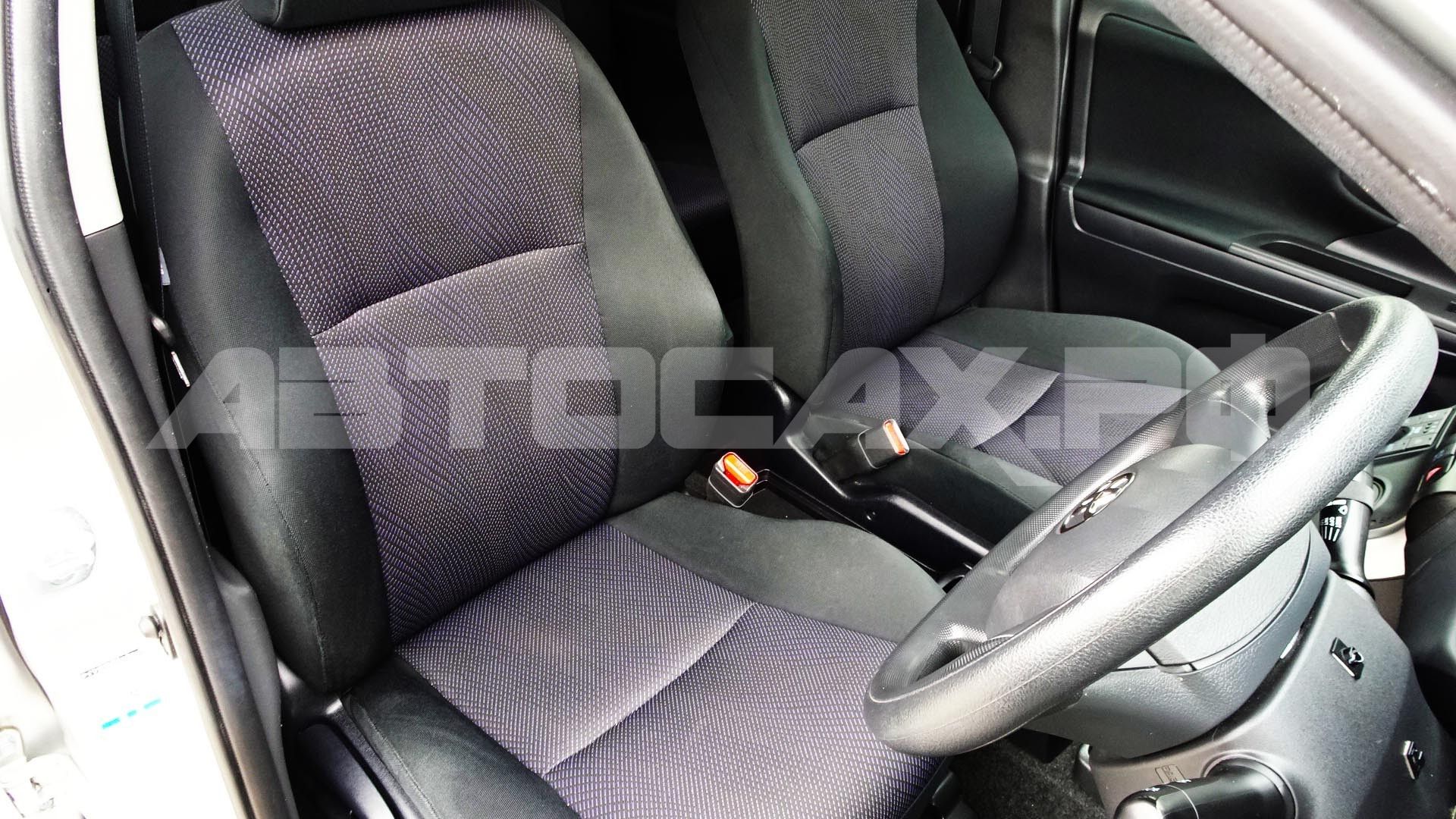 Toyota Wish 2016, Минивэн — фото 10