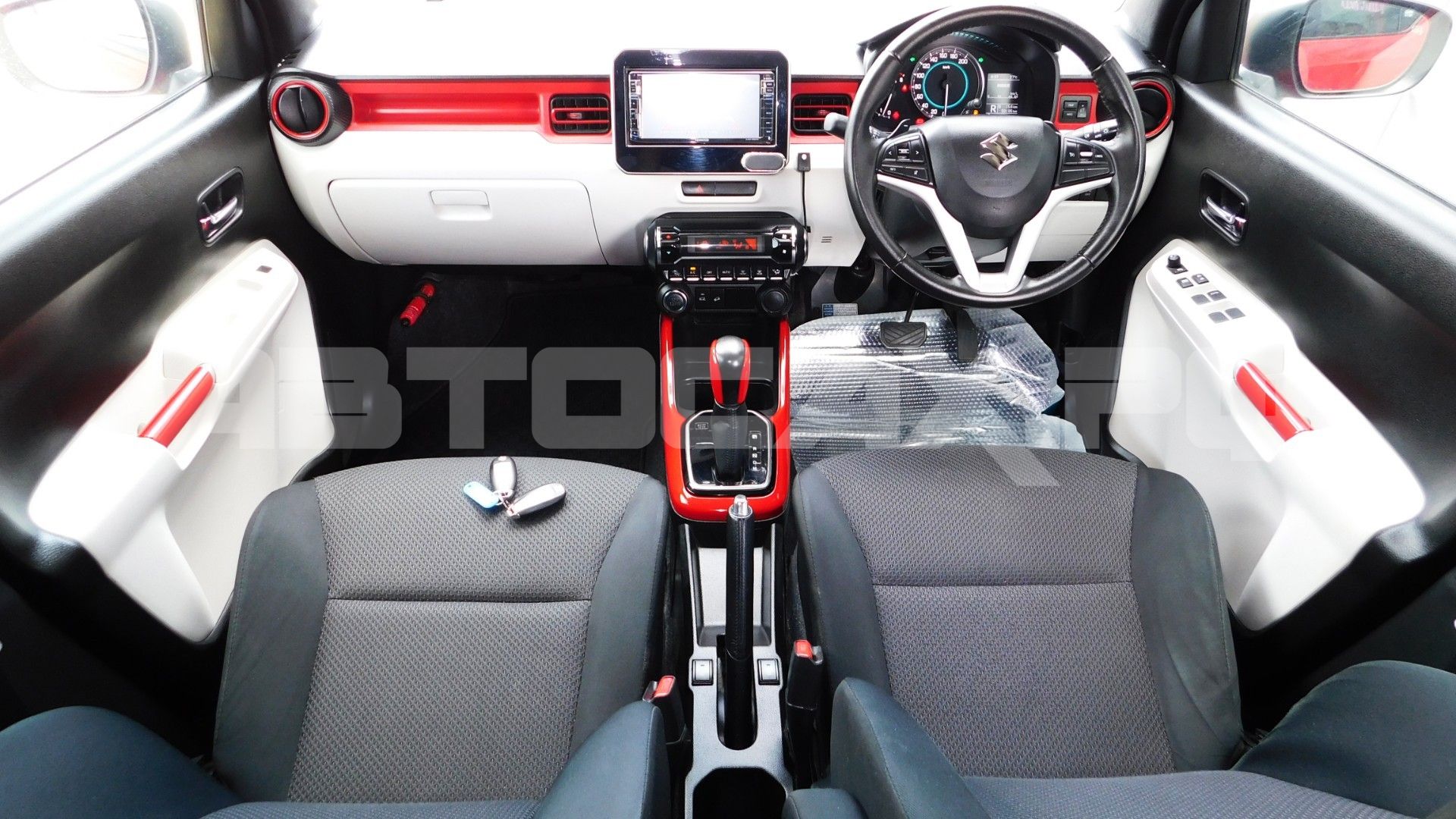 Suzuki Ignis 2019, Кроссовер — фото 13