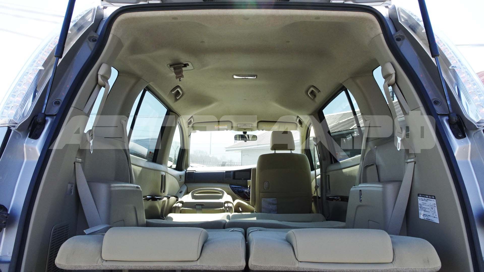 Toyota Isis 2017, Минивэн — фото 24