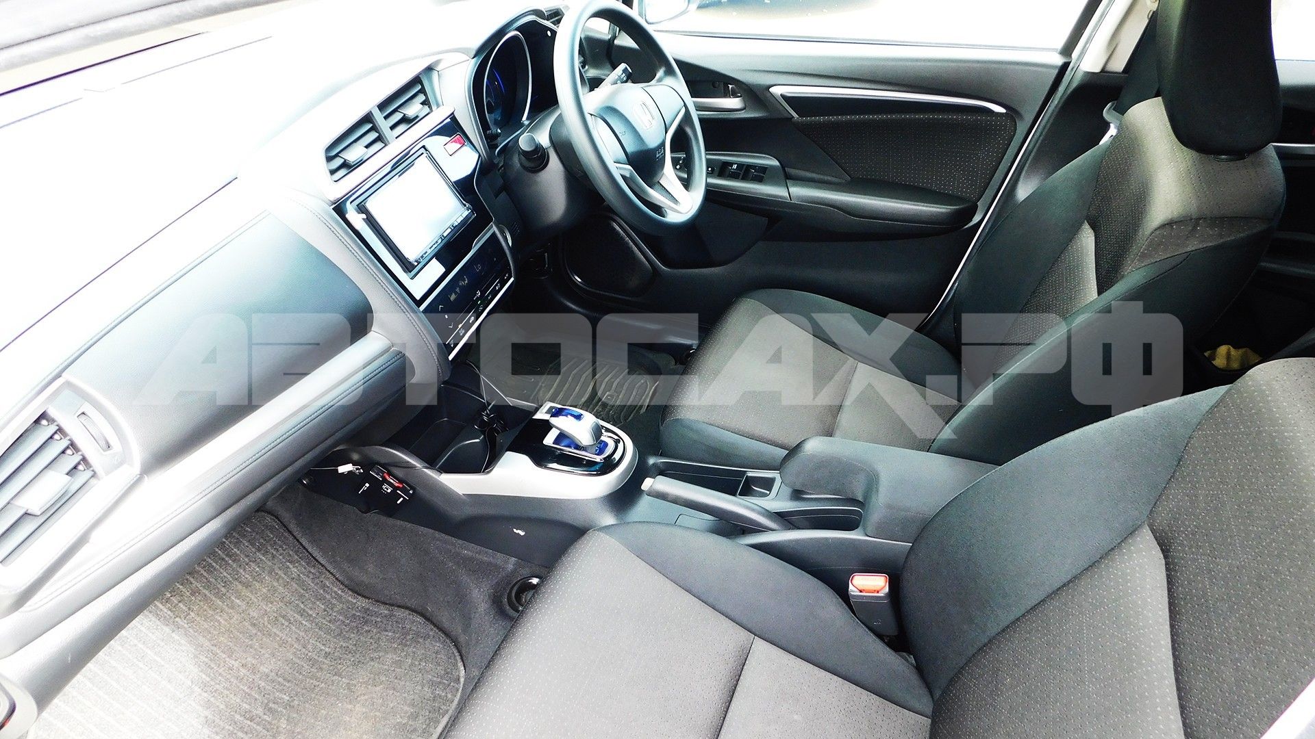 Honda Fit 2016, Хэтчбек — фото 13