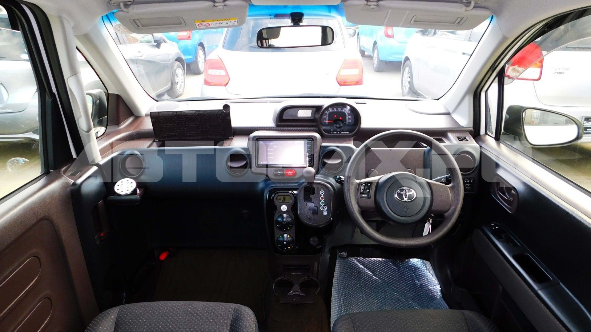 Toyota Porte 2020, Хэтчбек — фото 13