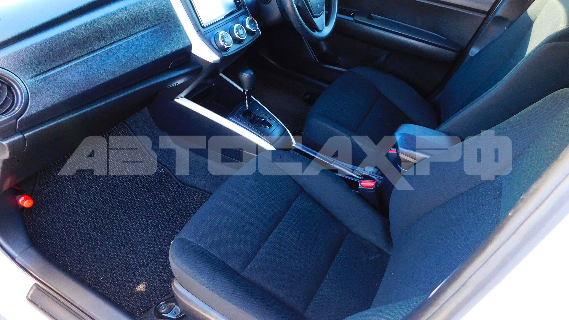Toyota Corolla Fielder 2022, Универсал — фото 13