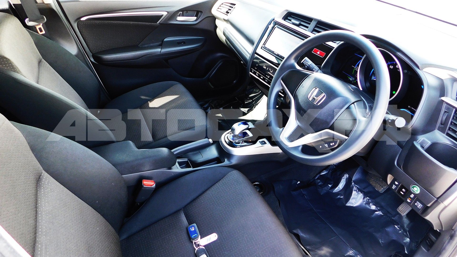 Honda Fit 2016, Хэтчбек — фото 9