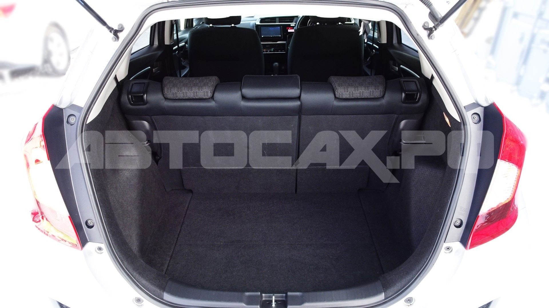 Honda Fit 2017, Хэтчбек — фото 17
