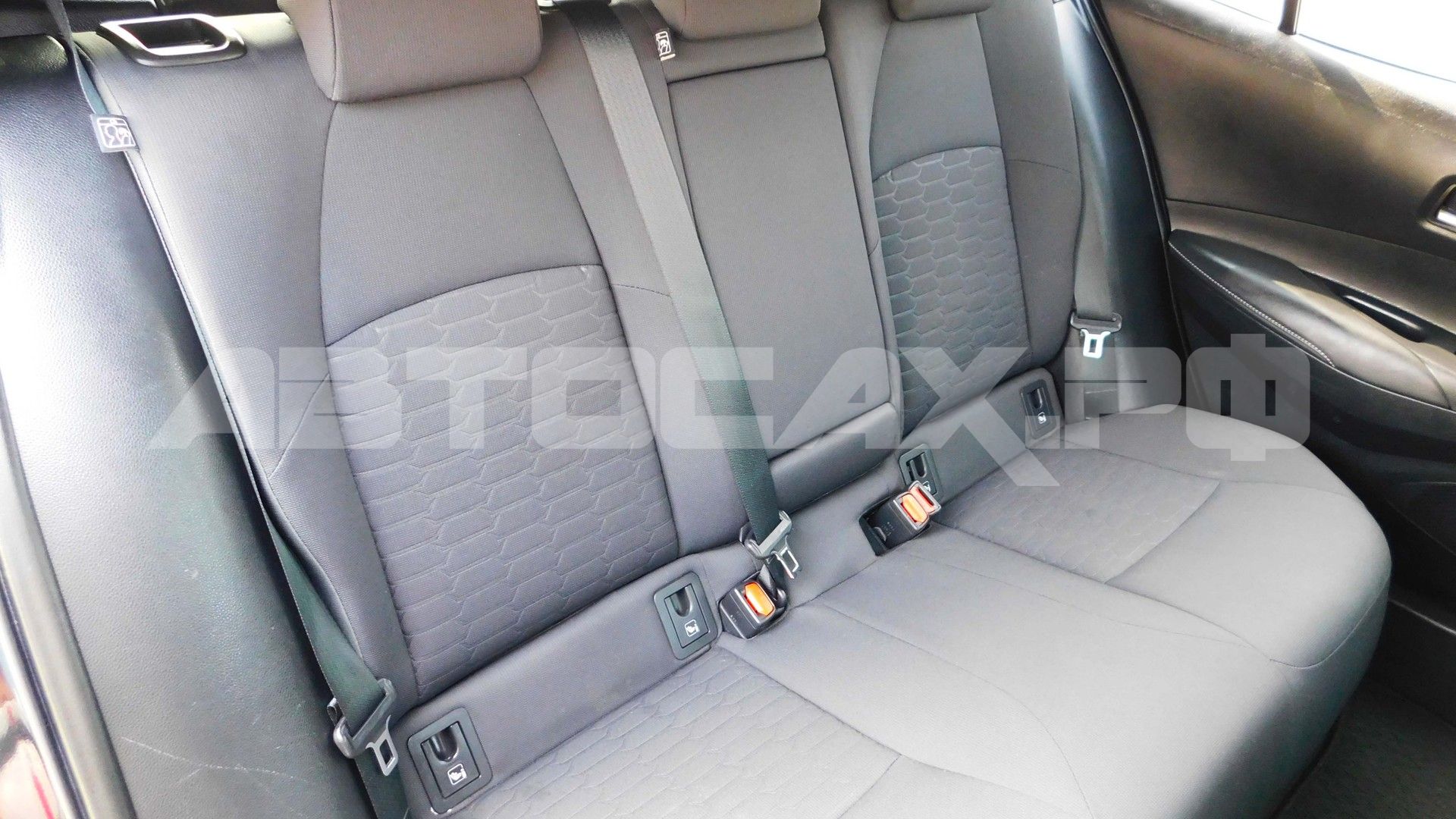 Toyota Corolla Sport 2022, Хэтчбек — фото 21