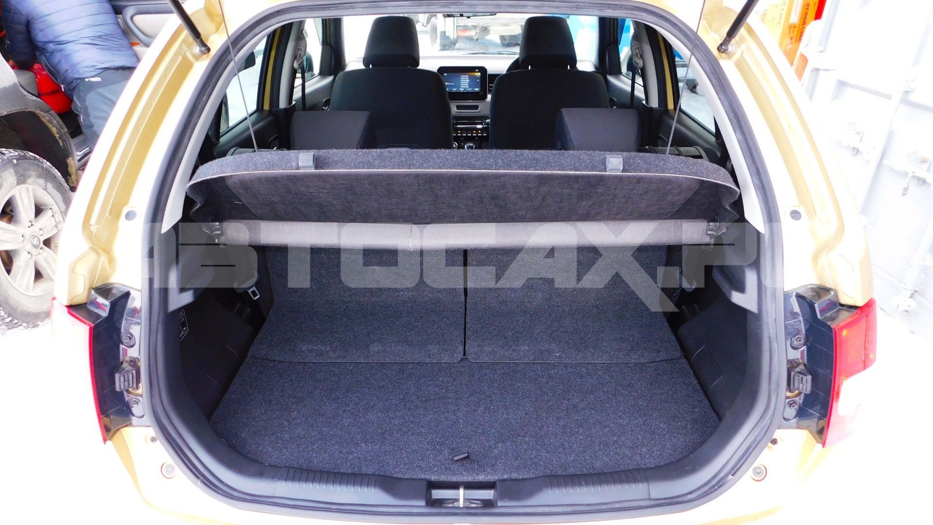 Suzuki Ignis 2019, Кроссовер — фото 21