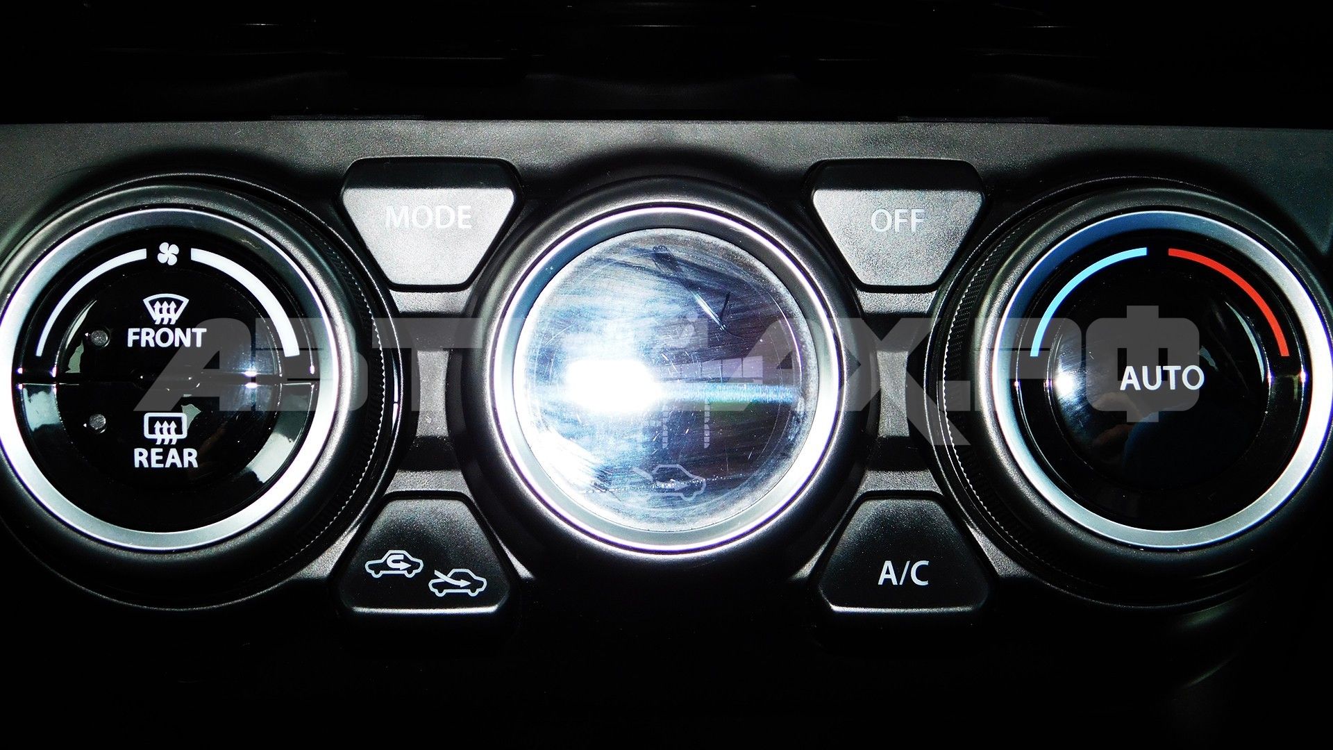 Suzuki Swift 2022, Хэтчбек — фото 37