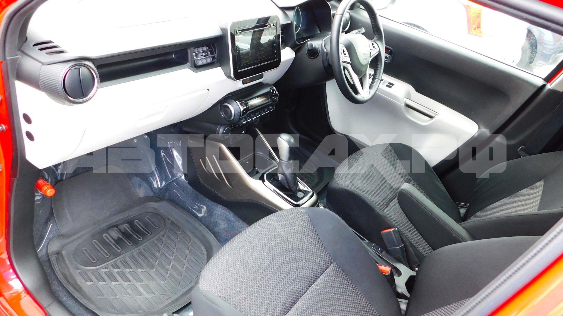 Suzuki Ignis 2018, Кроссовер — фото 14