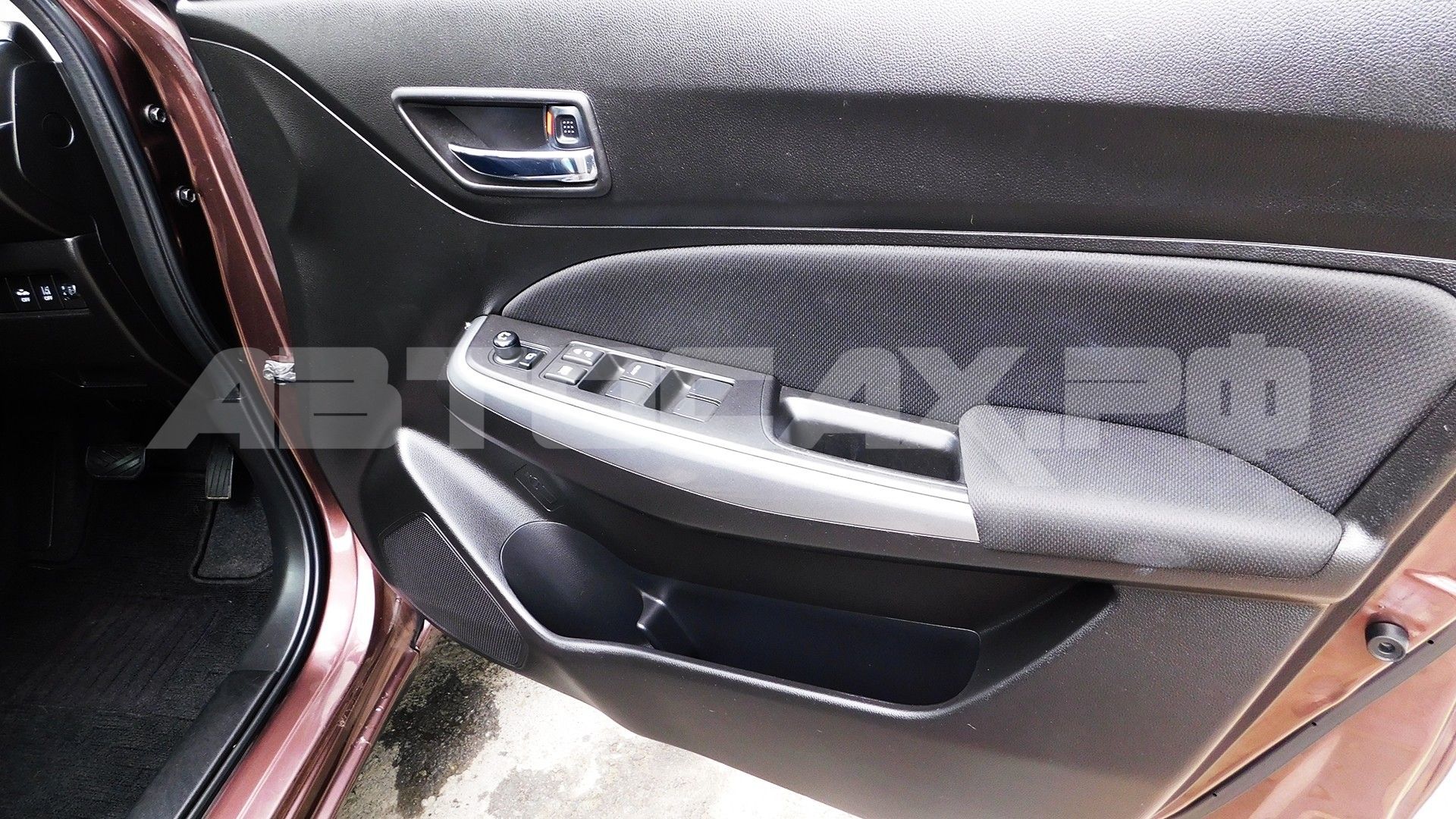 Suzuki Swift 2022, Хэтчбек — фото 22