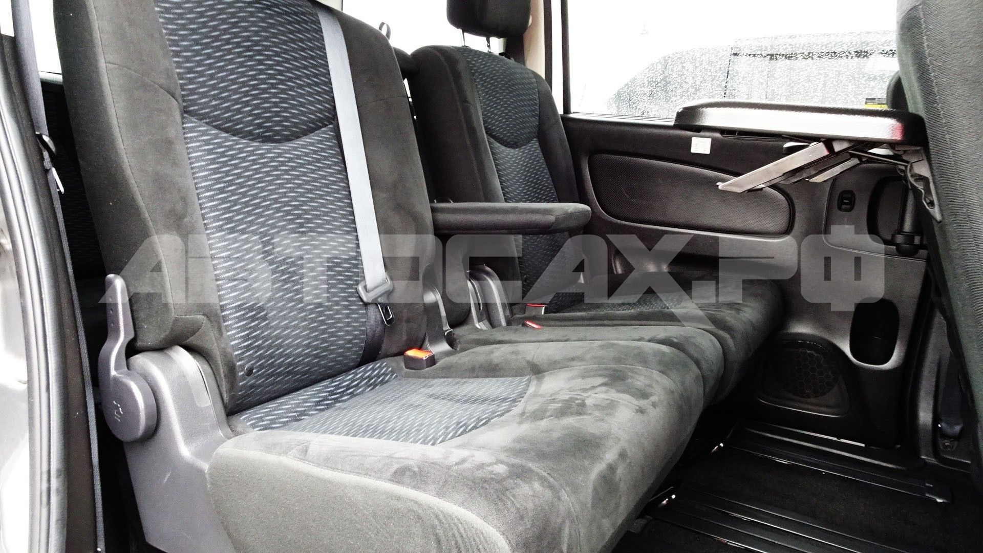 Nissan Serena 2016, Минивэн — фото 12