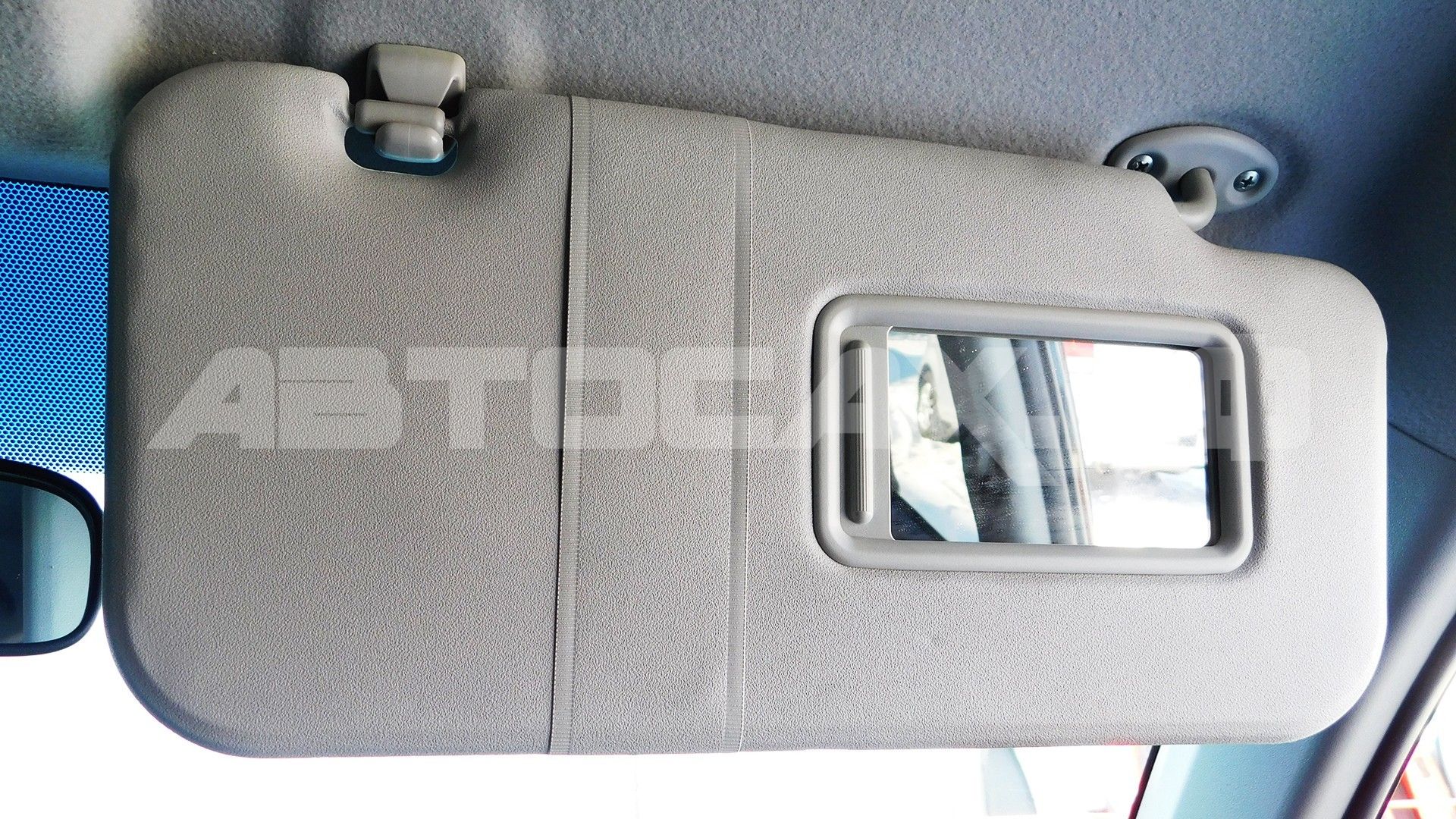 Toyota Spade 2018, Хэтчбек — фото 27