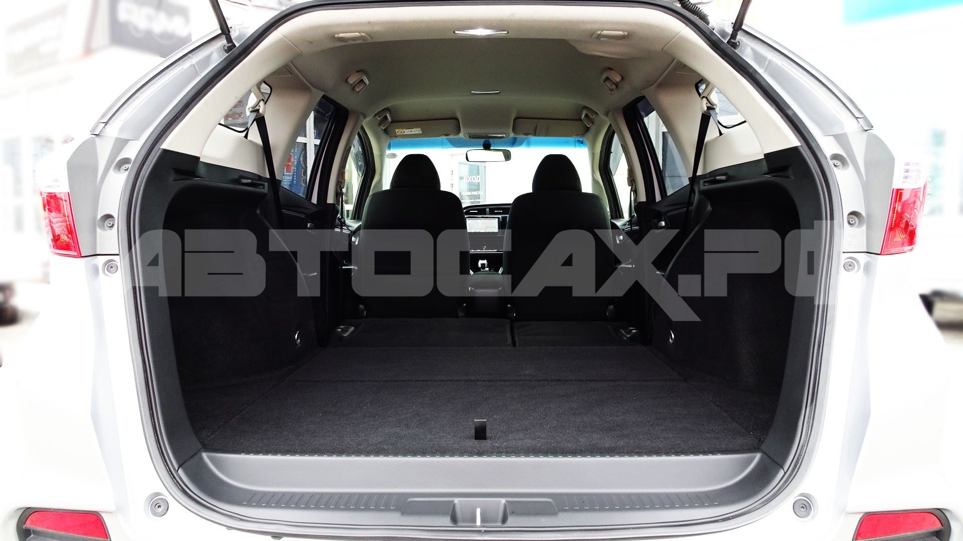 Honda Shuttle 2017, Универсал — фото 16