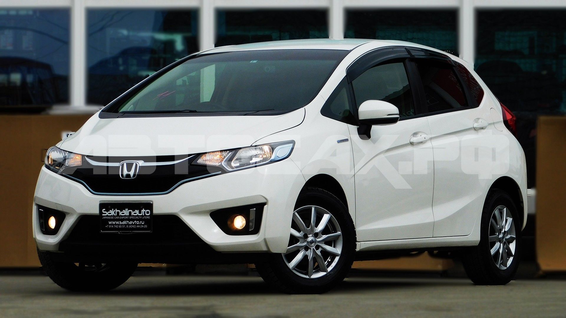 Honda Fit 2016, Хэтчбек — фото 2