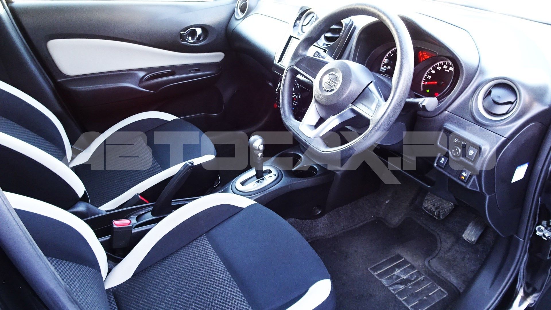Nissan Note 2020, Хэтчбек — фото 5