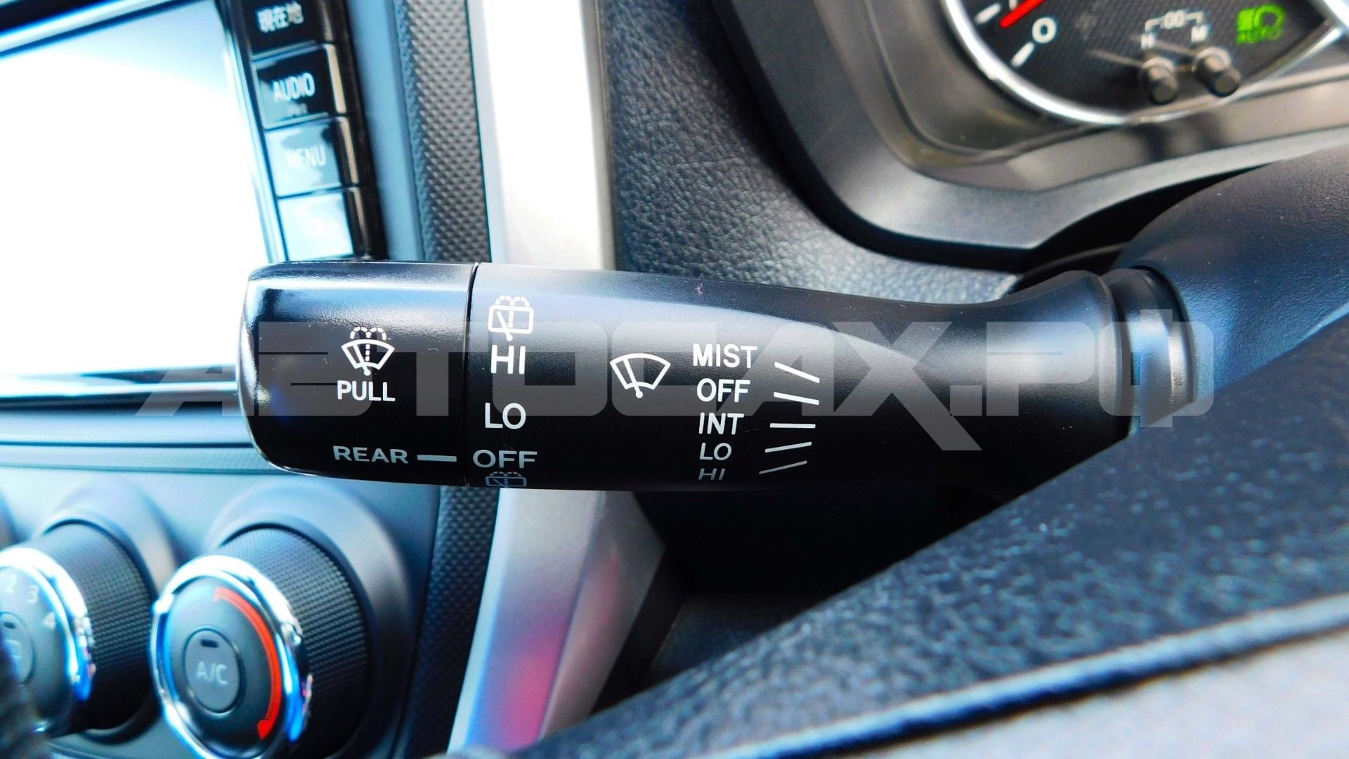 Toyota Corolla Fielder 2017, Универсал — фото 38