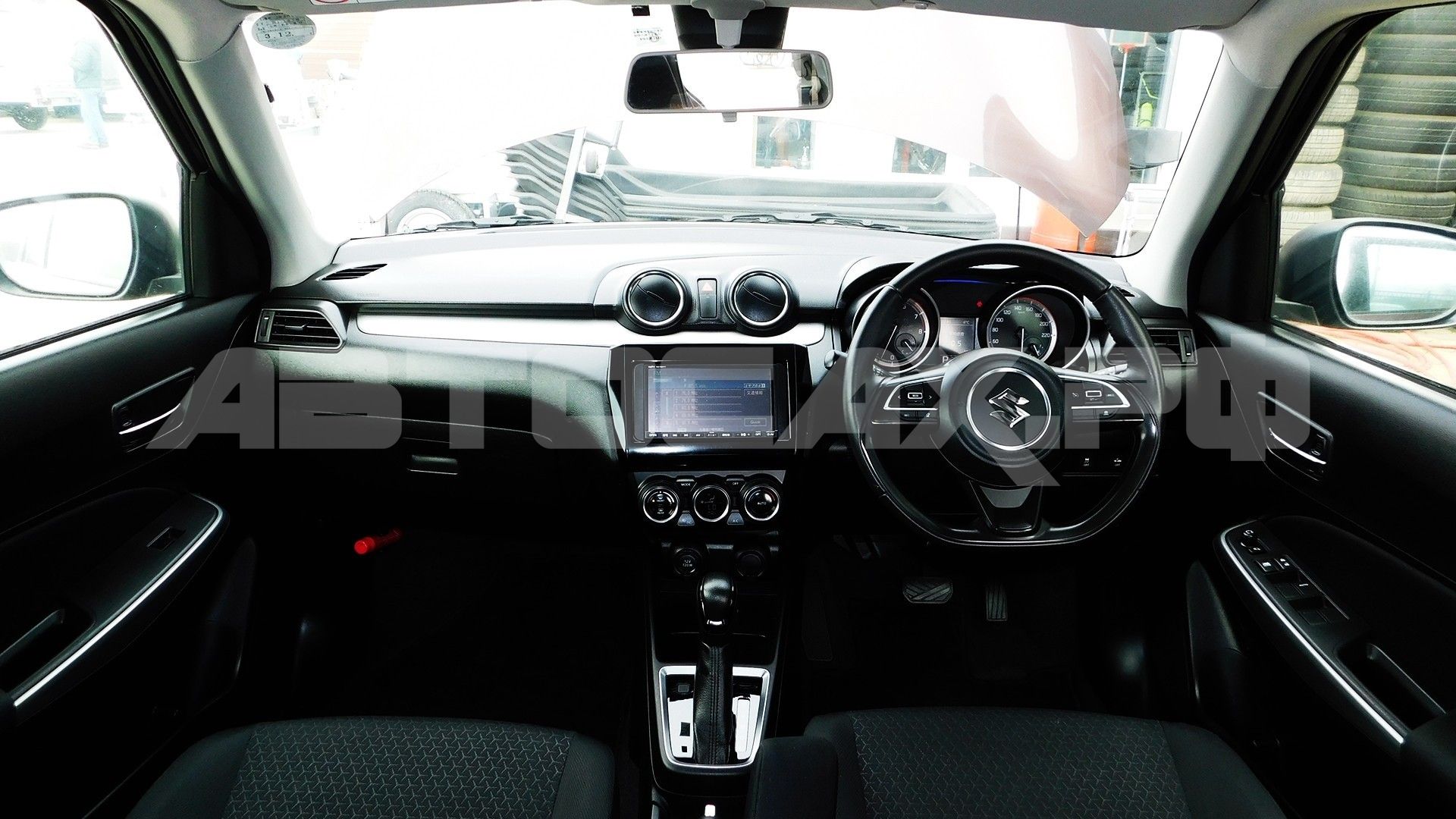 Suzuki Swift 2022, Хэтчбек — фото 10