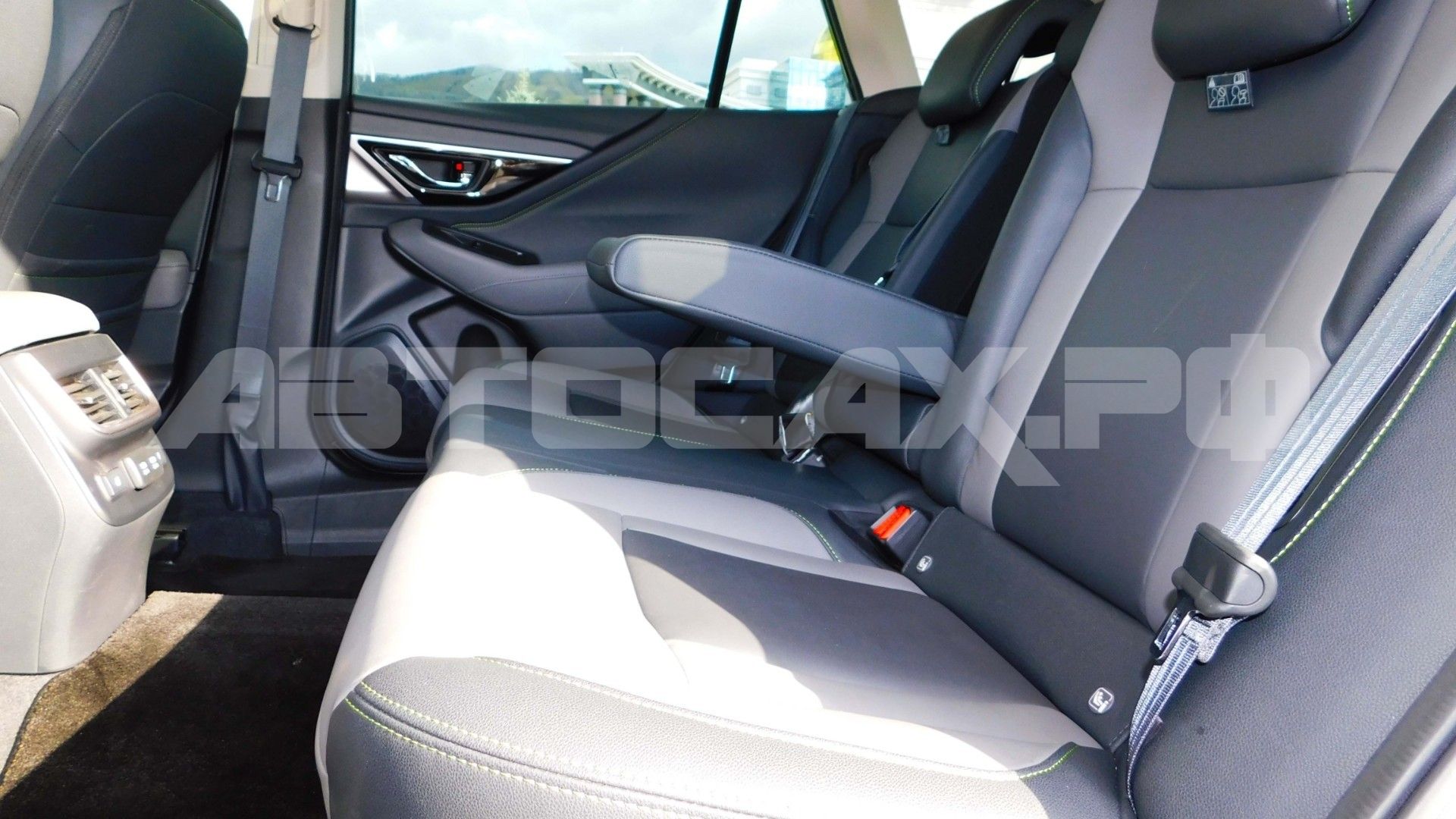 Subaru Outback — фото 20