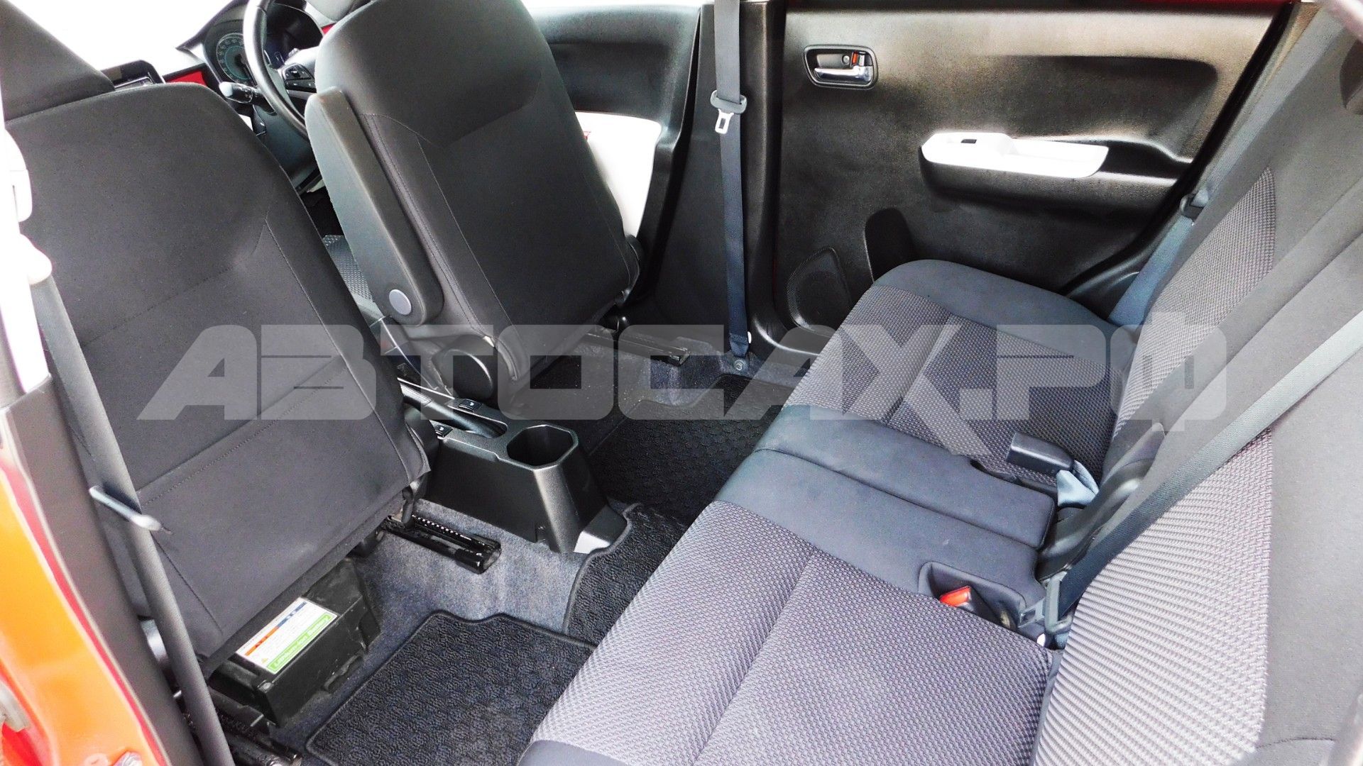 Suzuki Ignis 2019, Кроссовер — фото 30