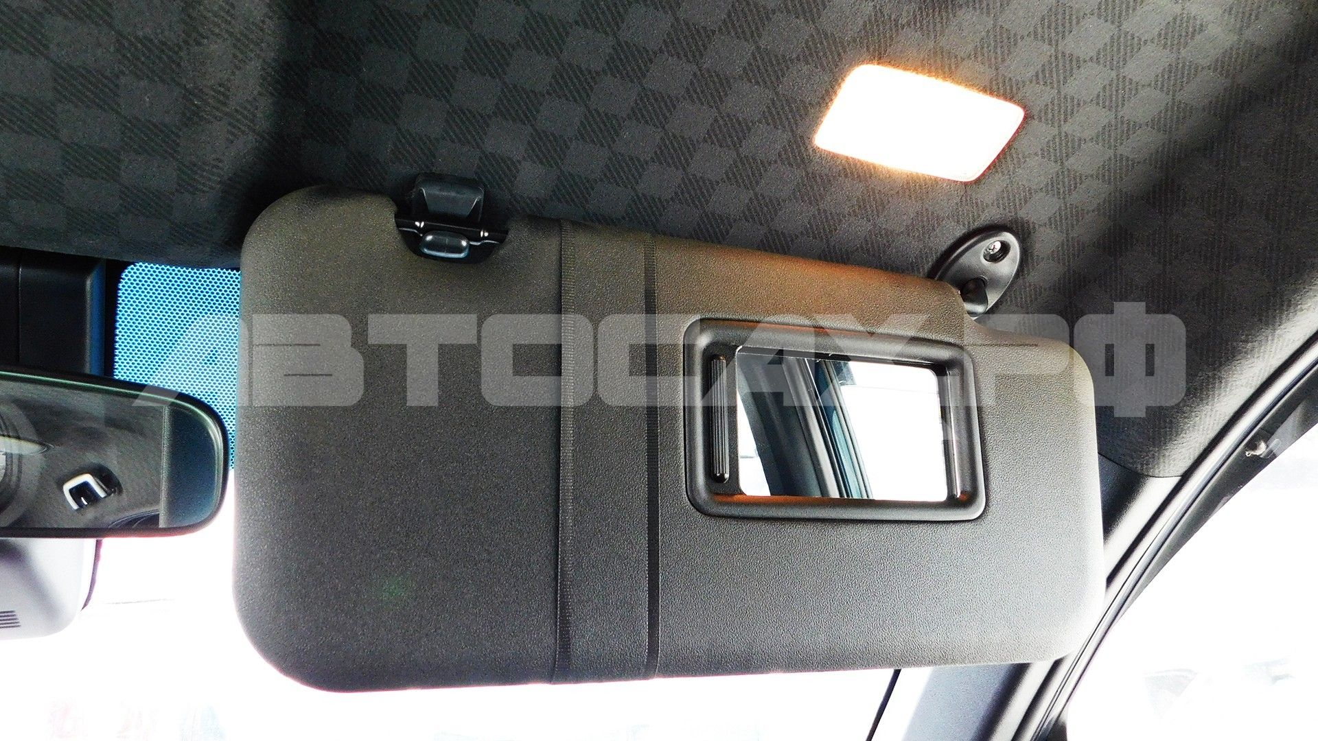 Toyota Spade 2018, Хэтчбек — фото 42