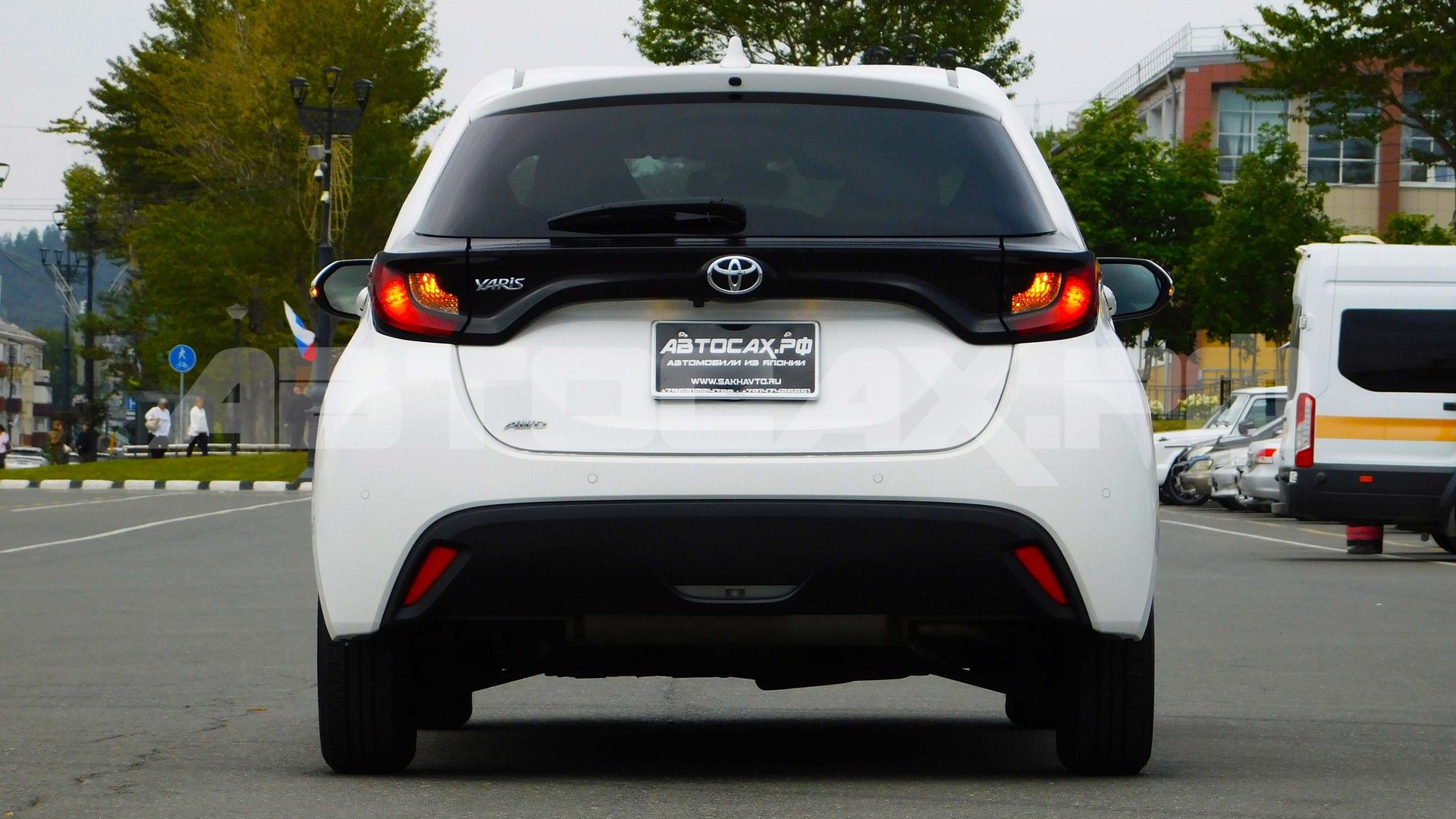 Toyota Yaris 2023, Хэтчбек — фото 31