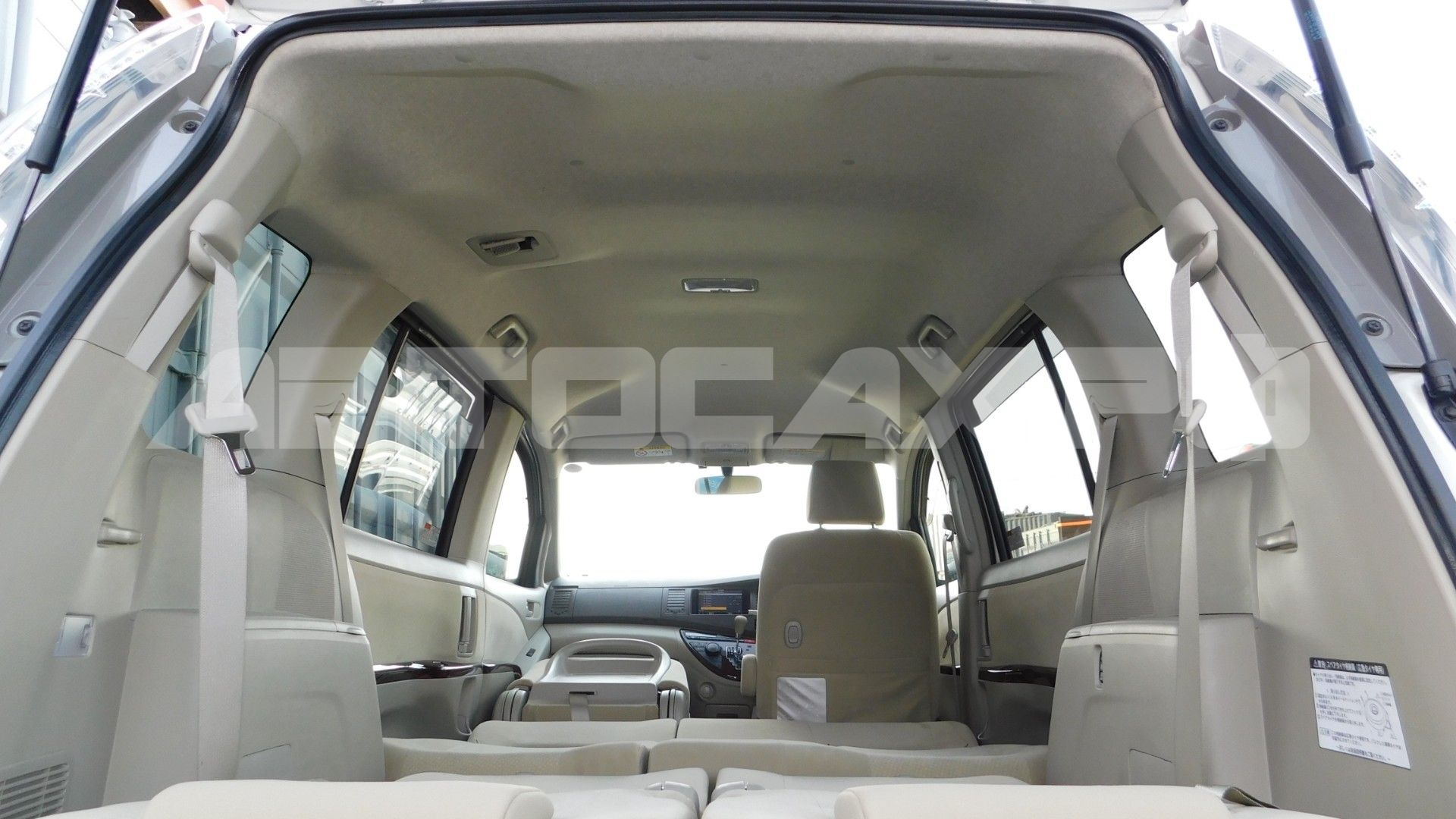 Toyota Isis 2017, Минивэн — фото 21