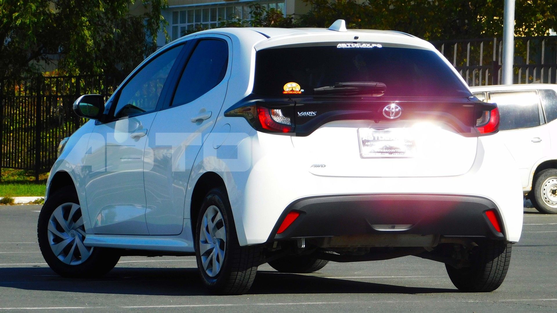 Toyota Yaris 2023, Хэтчбек — фото 28