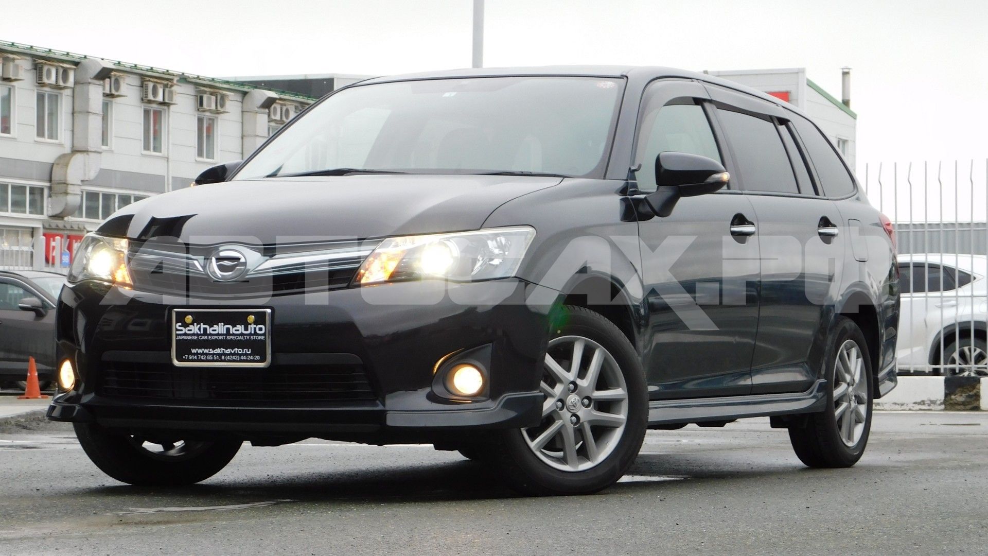 Toyota Corolla Fielder 2015, Универсал — фото 2
