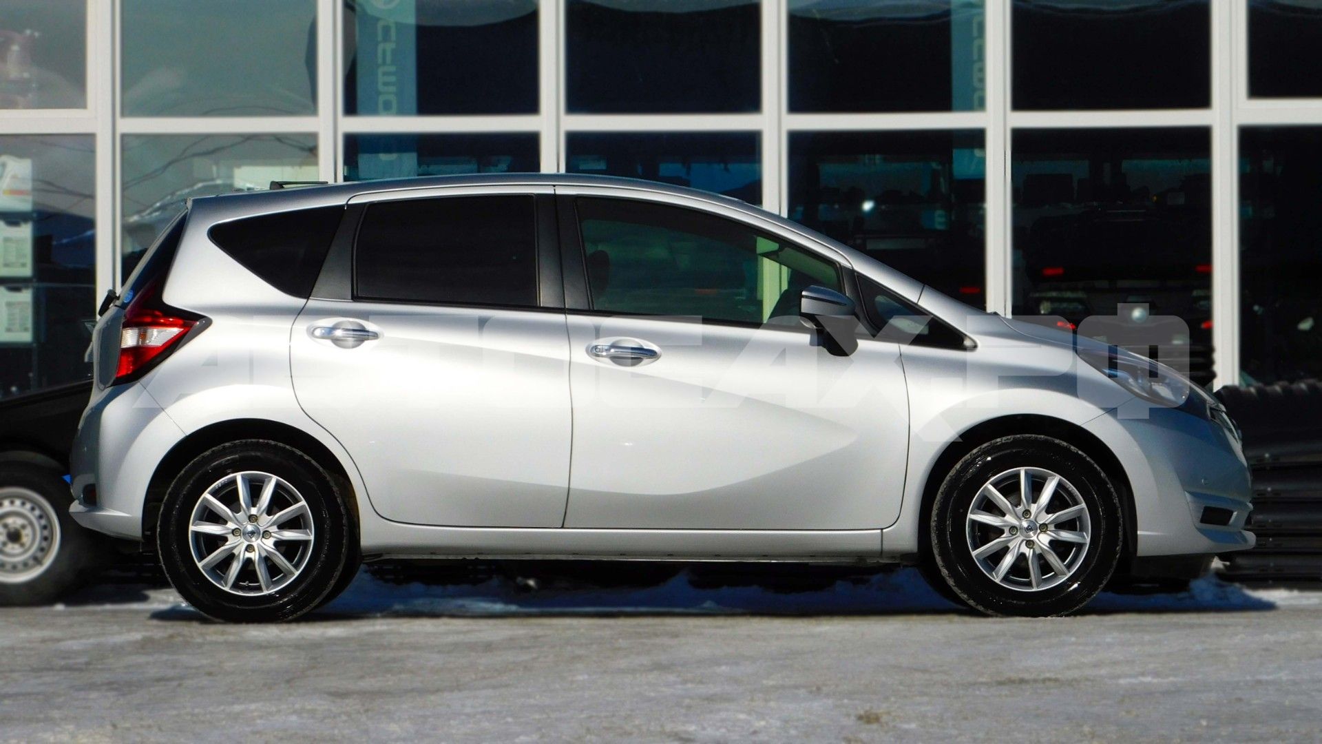 Nissan Note 2019, Хэтчбек — фото 5