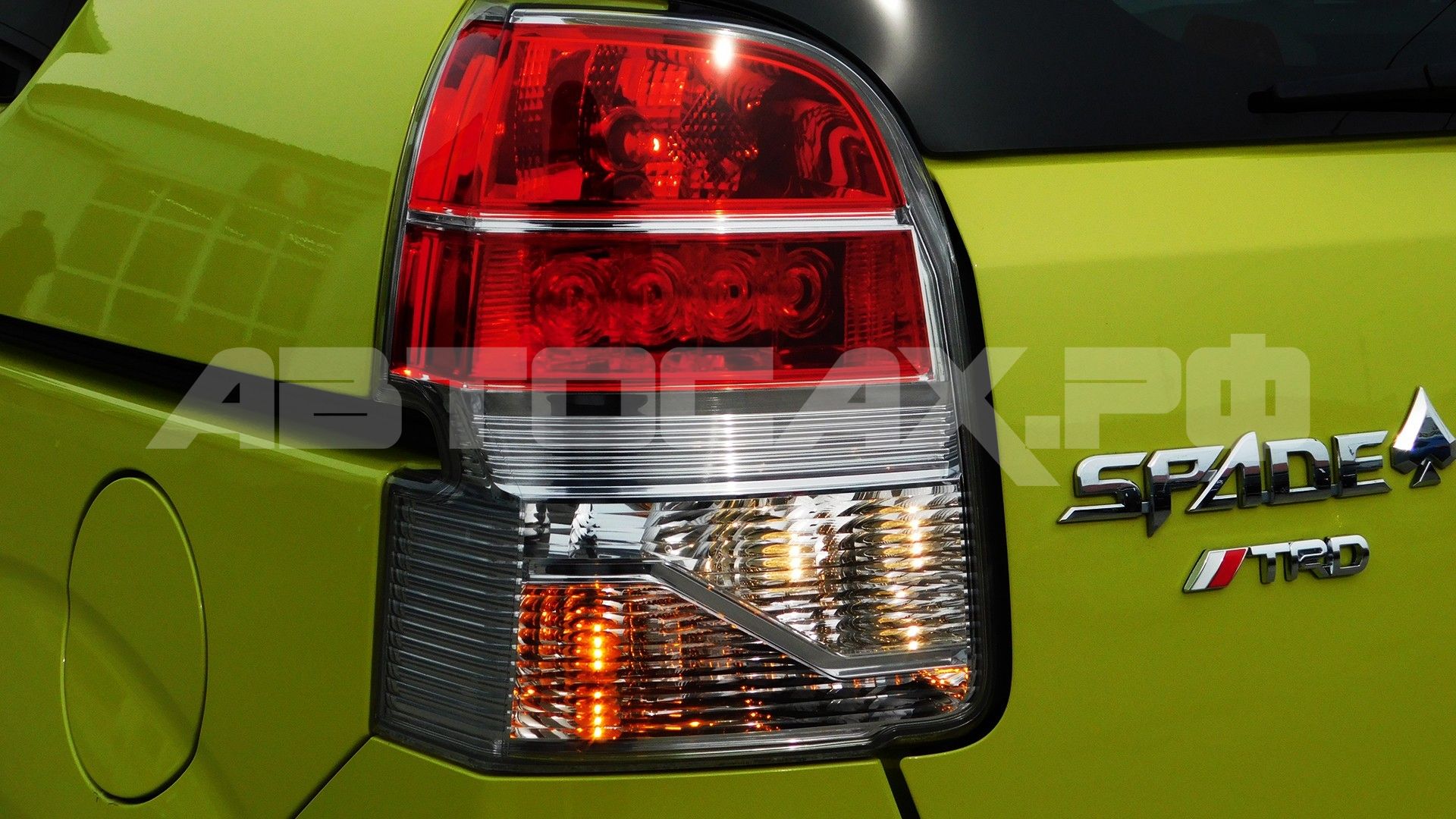 Toyota Spade 2019, Хэтчбек — фото 33