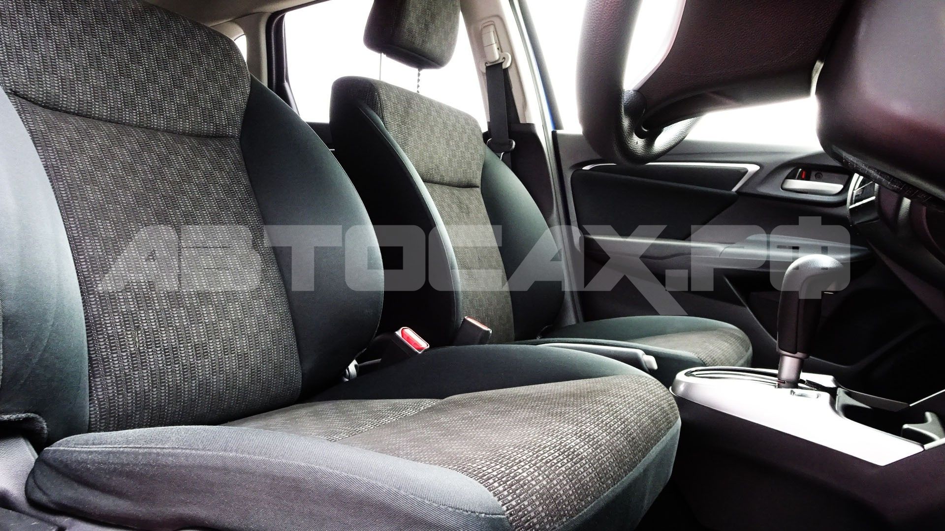 Honda Fit 2017, Хэтчбек — фото 10